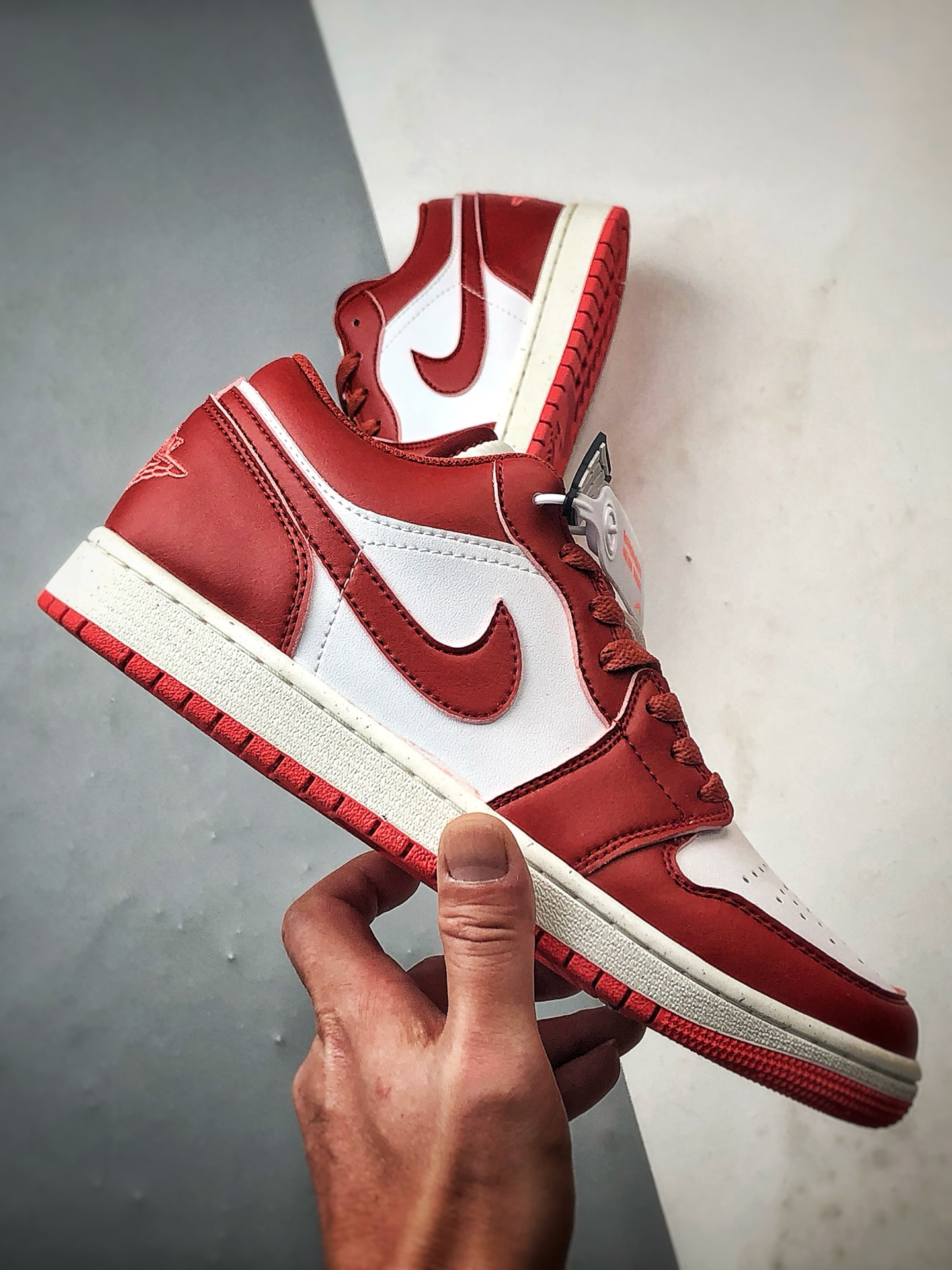 220 Air Jordan 1 Low 沙丘红 FJ3459-160-Chinese UA Cheap High Quatity Brand Clothes Bags handbags Sneakers wholesale wholesaler seller from China Factory suppliers Fashion Clothing Shoes best Quality Beautiful Price 220 Air Jordan 1 Low 沙丘红 FJ3459-160
