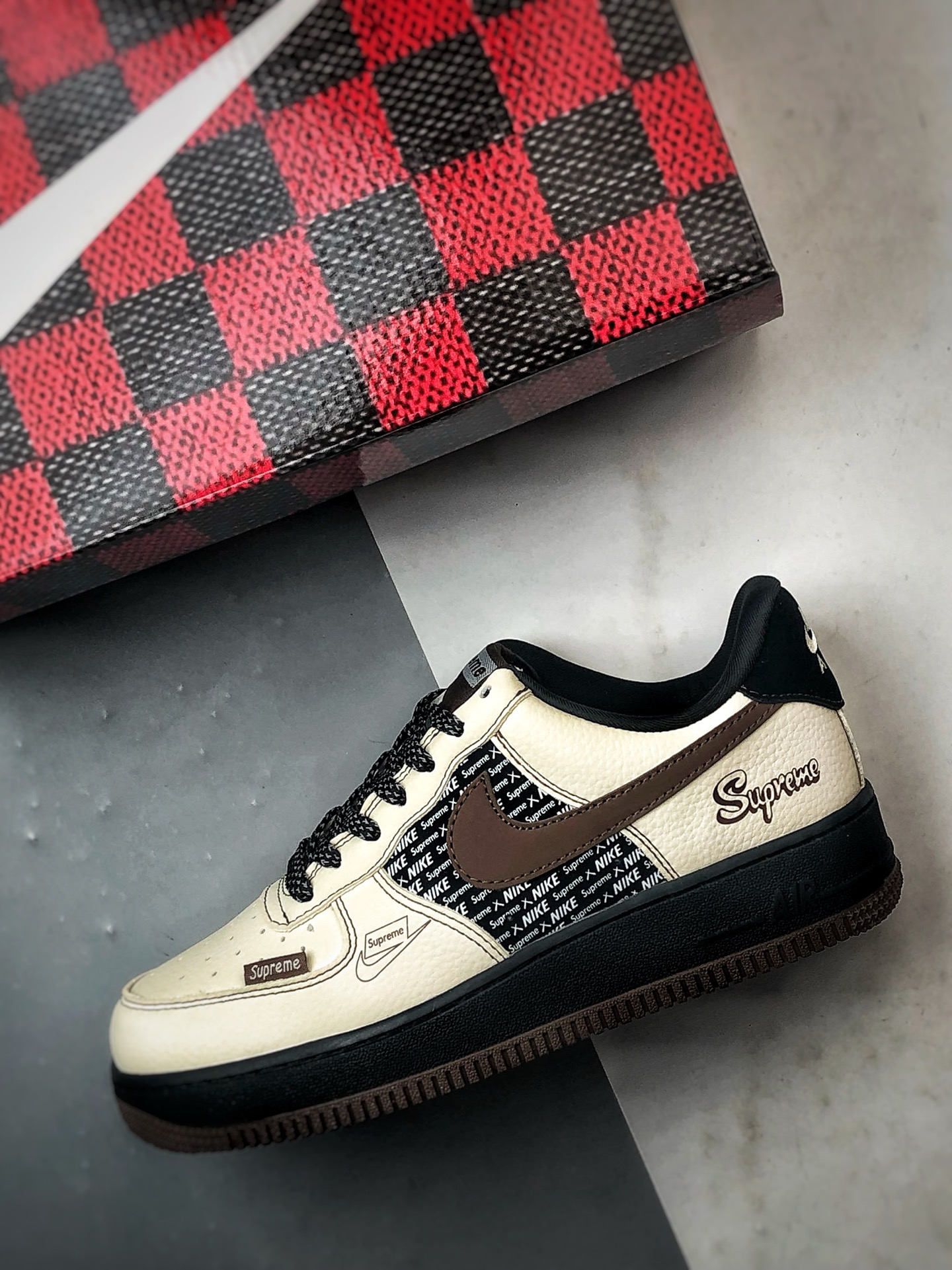280 Sup x Air Force 1 Low 印字米黑棕 KD1688-004-Chinese UA Cheap High Quatity Brand Clothes Bags handbags Sneakers wholesale wholesaler seller from China Factory suppliers Fashion Clothing Shoes best Quality Beautiful Price 280 Sup x Air Force 1 Low 印字米黑棕 KD1688-004
