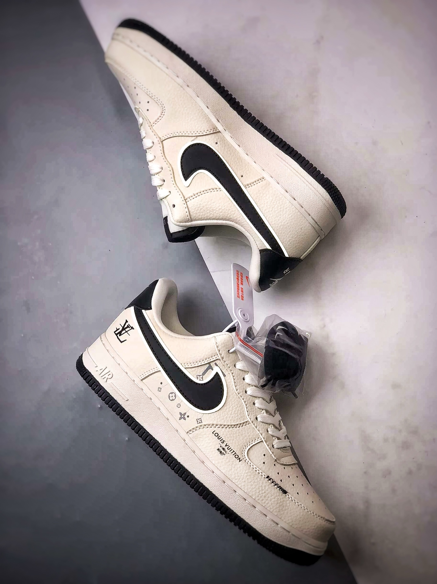 280 LV x Air Force 1 Low 米白黑 LD1999-001-Chinese UA Cheap High Quatity Brand Clothes Bags handbags Sneakers wholesale wholesaler seller from China Factory suppliers Fashion Clothing Shoes best Quality Beautiful Price 280 LV x Air Force 1 Low 米白黑 LD1999-001