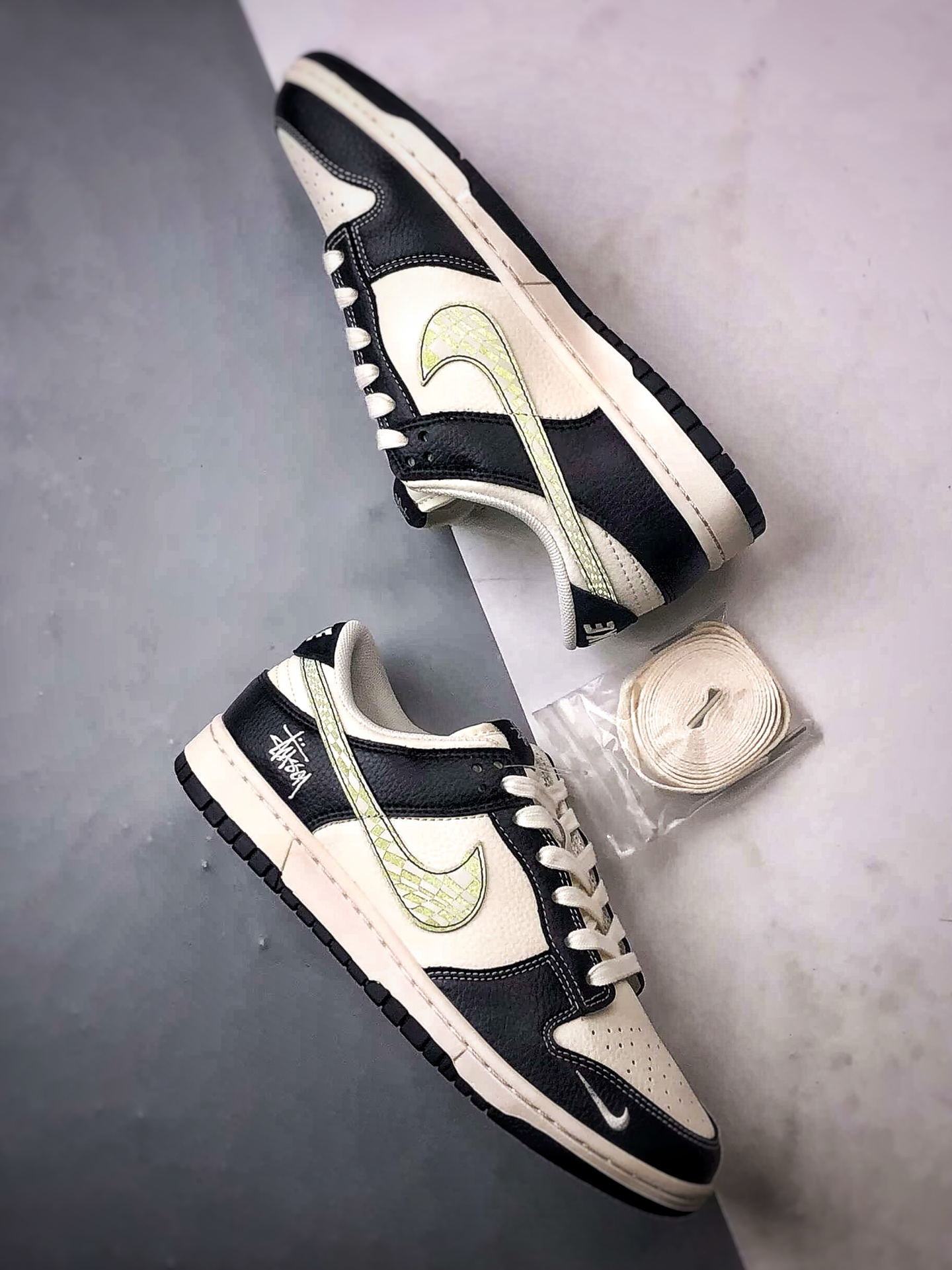 290 NK Dunk Low Retro ”DIY高端定制” 斯图西黑白棋格钩 低帮休闲运动板鞋 QW5836-029