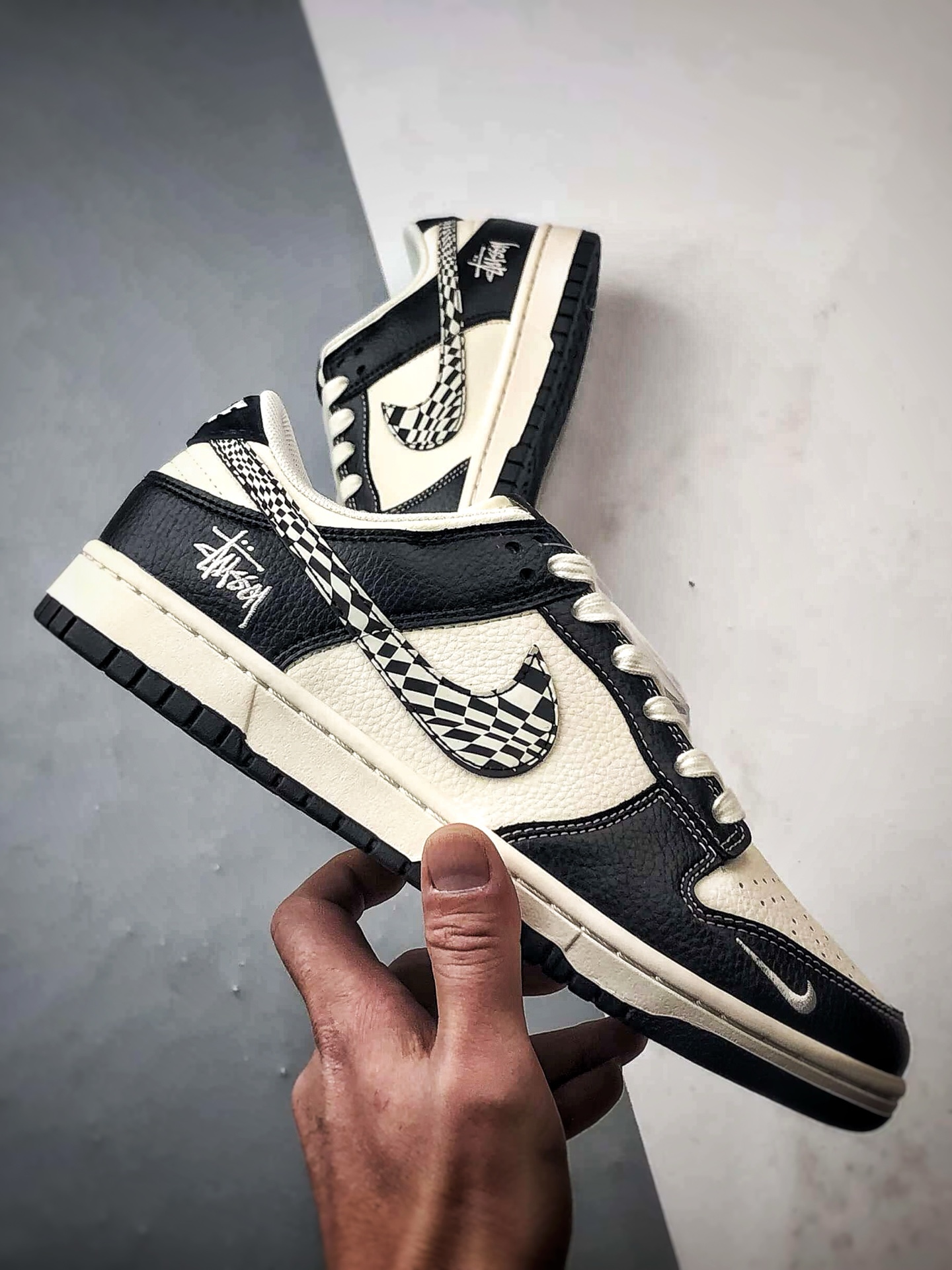 290 NK Dunk Low Retro ”DIY高端定制” 斯图西黑白棋格钩 低帮休闲运动板鞋 QW5836-029