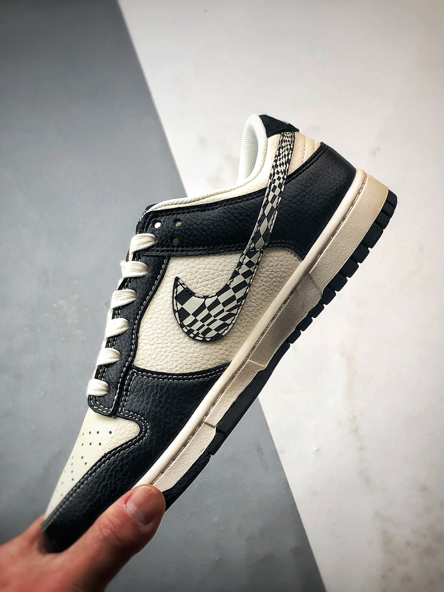 290 NK Dunk Low Retro ”DIY高端定制” 斯图西黑白棋格钩 低帮休闲运动板鞋 QW5836-029