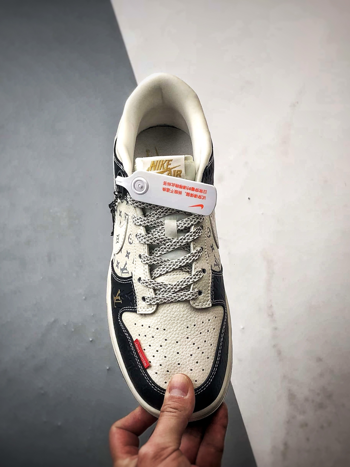 290 NK Dunk Low Retro ”DIY高端定制” LV印花米白黑 低帮休闲运动板鞋 MN1688-106