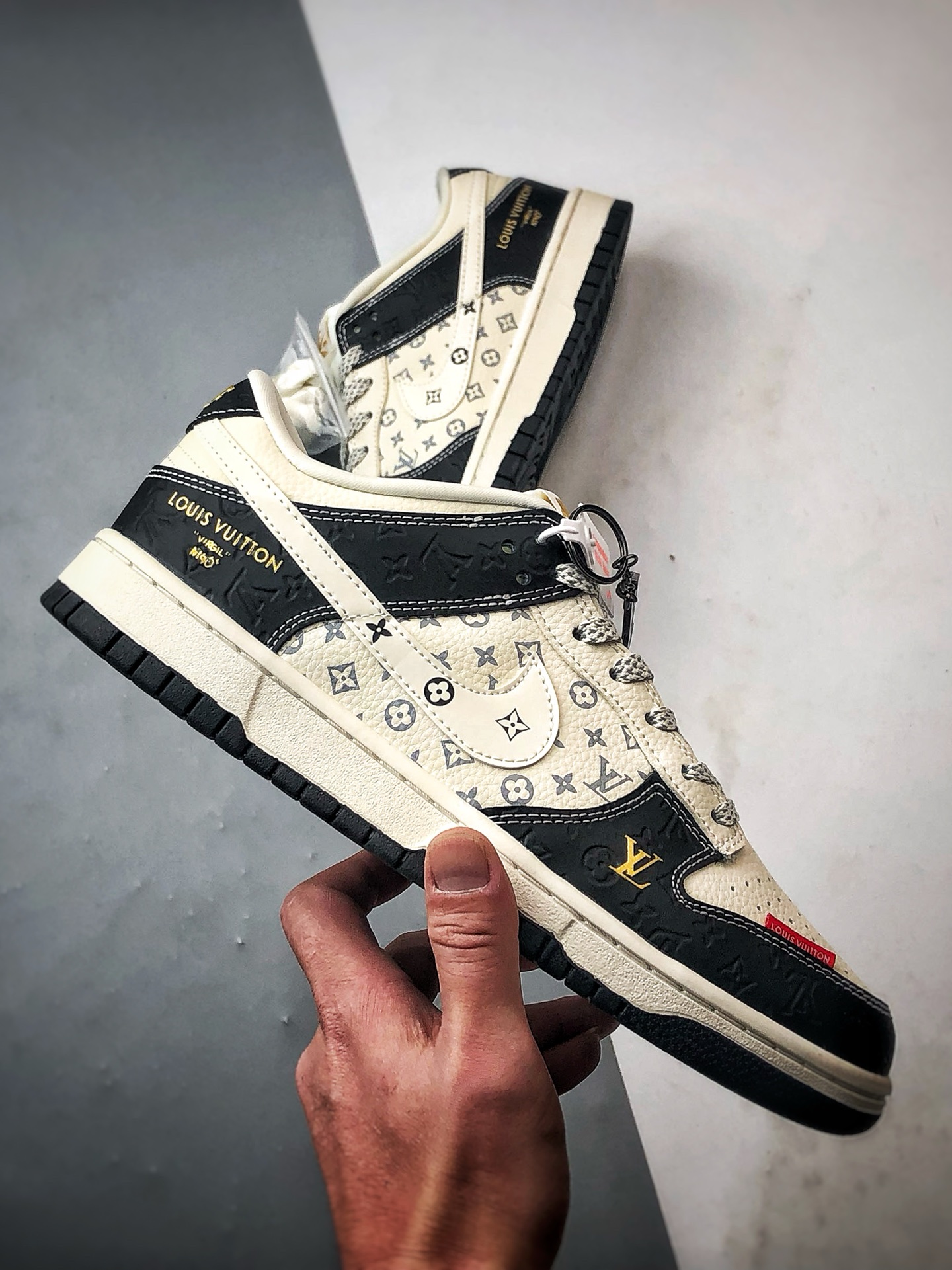 290 NK Dunk Low Retro ”DIY高端定制” LV印花米白黑 低帮休闲运动板鞋 MN1688-106