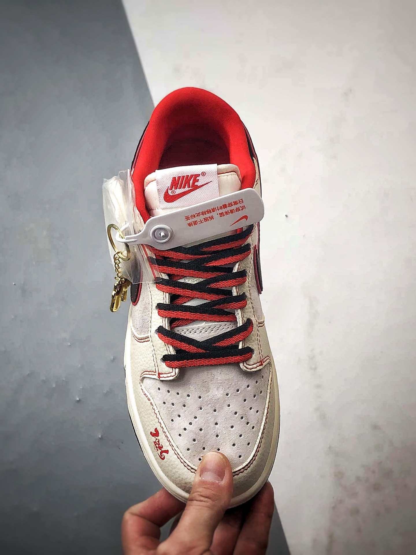 270 NK Dunk Low Retro ”DIY高端定制” 马年限定米黑红 低帮休闲运动板鞋 DG1988-013