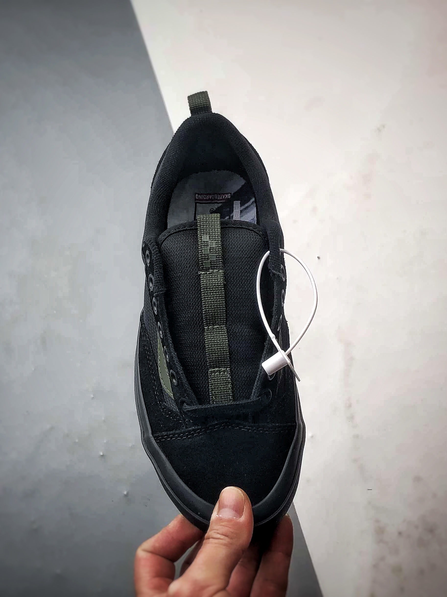 160 Atiba Jefferson x Vans Old Skool 36 黑色 万斯同步 低帮经典舒适滑板鞋 VN000D5RNLX-Chinese UA Cheap High Quatity Brand Clothes Bags handbags Sneakers wholesale wholesaler seller from China Factory suppliers Fashion Clothing Shoes best Quality Beautiful Price 160 Atiba Jefferson x Vans Old Skool 36 黑色 万斯同步 低帮经典舒适滑板鞋 VN000D5RNLX