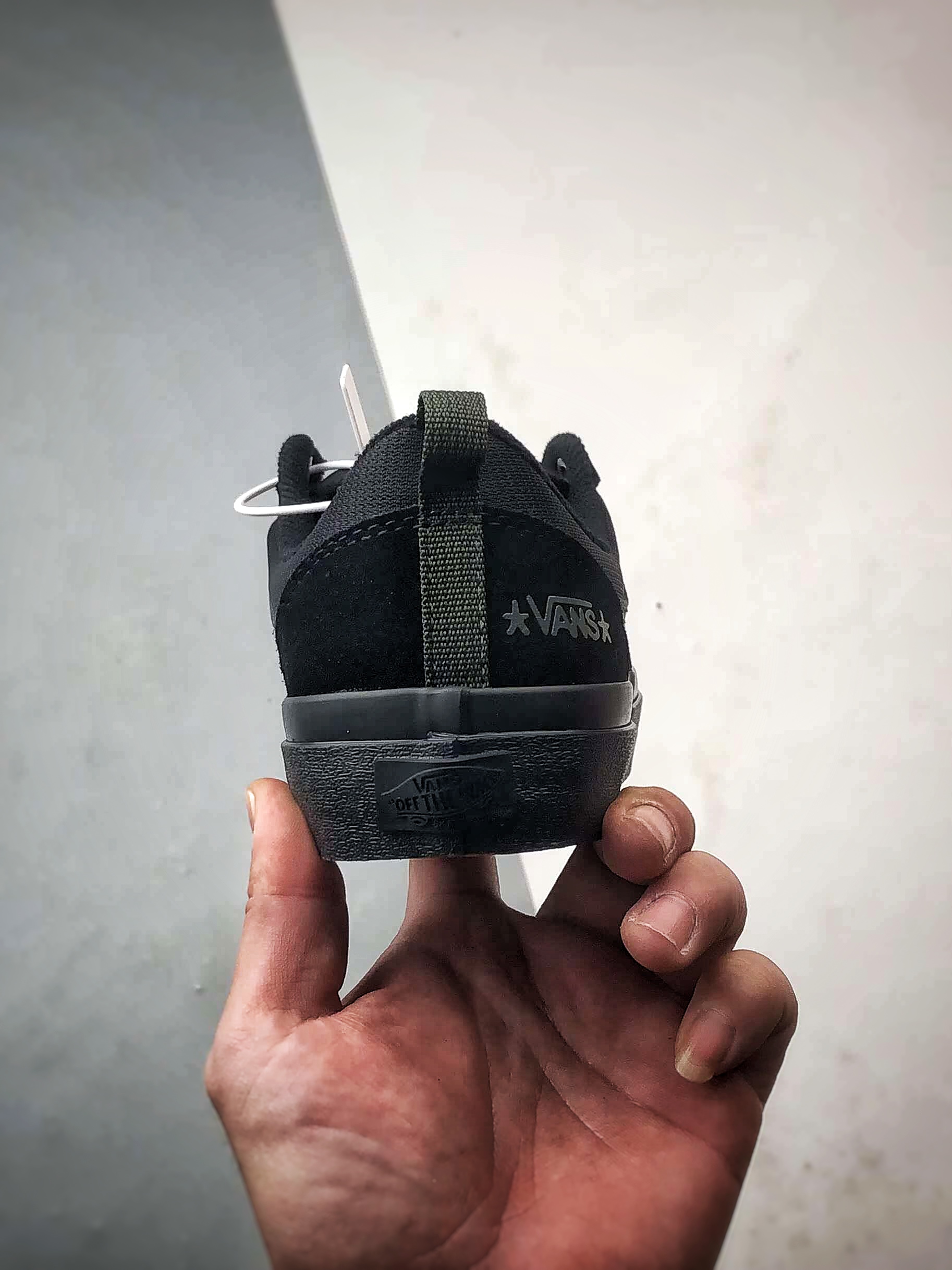 160 Atiba Jefferson x Vans Old Skool 36 黑色 万斯同步 低帮经典舒适滑板鞋 VN000D5RNLX-Chinese UA Cheap High Quatity Brand Clothes Bags handbags Sneakers wholesale wholesaler seller from China Factory suppliers Fashion Clothing Shoes best Quality Beautiful Price 160 Atiba Jefferson x Vans Old Skool 36 黑色 万斯同步 低帮经典舒适滑板鞋 VN000D5RNLX