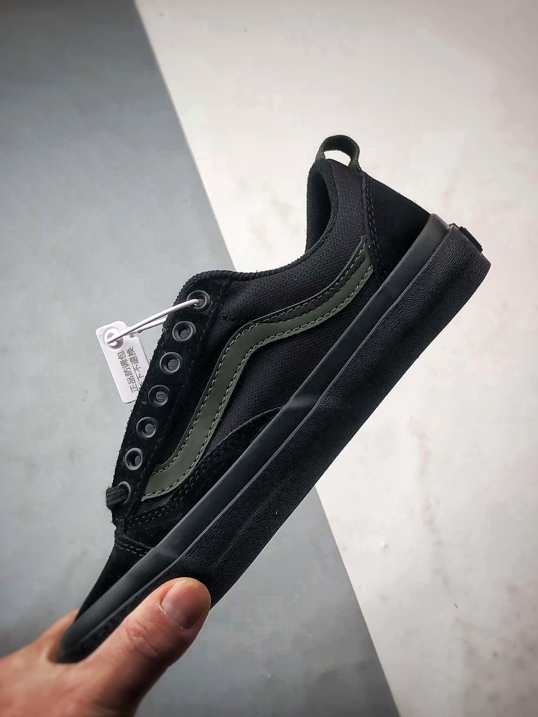 160 Atiba Jefferson x Vans Old Skool 36 黑色 万斯同步 低帮经典舒适滑板鞋 VN000D5RNLX-Chinese UA Cheap High Quatity Brand Clothes Bags handbags Sneakers wholesale wholesaler seller from China Factory suppliers Fashion Clothing Shoes best Quality Beautiful Price 160 Atiba Jefferson x Vans Old Skool 36 黑色 万斯同步 低帮经典舒适滑板鞋 VN000D5RNLX