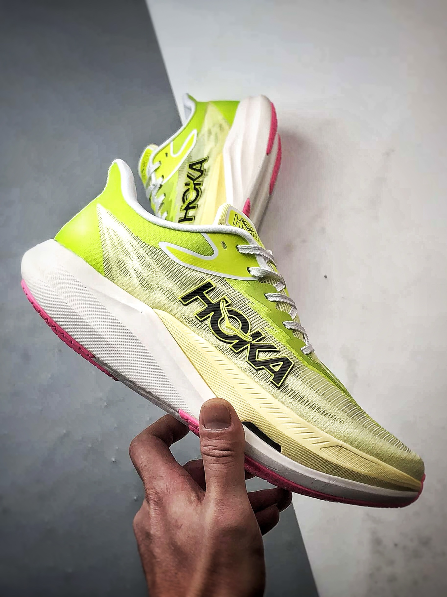 Hoka One One Rocket X 3 黄绿色 火箭系列3代碳板舒适运动跑步鞋 1168724-SNLG-Top High Quatity Cheap Sneakers Fashion Clothing Clothes Bags handbags Shoes of all Brand wholesale With The best Quality And Beautiful Price from China Factory Chinese suppliers wholesaler seller Hoka One One Rocket X 3 黄绿色 火箭系列3代碳板舒适运动跑步鞋 1168724-SNLG