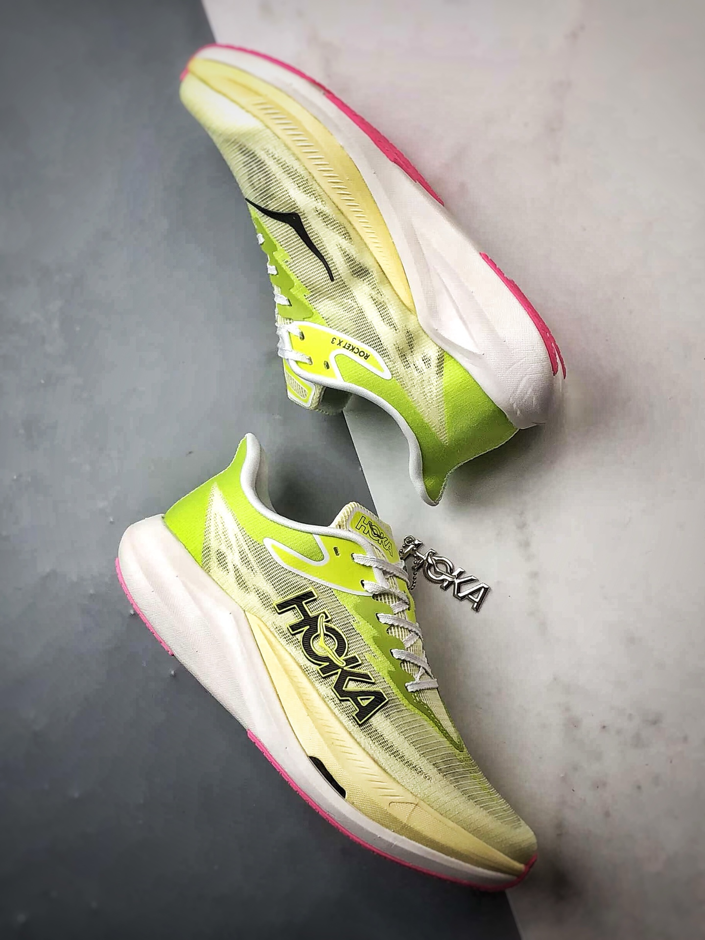 Hoka One One Rocket X 3 黄绿色 火箭系列3代碳板舒适运动跑步鞋 1168724-SNLG-Top High Quatity Cheap Sneakers Fashion Clothing Clothes Bags handbags Shoes of all Brand wholesale With The best Quality And Beautiful Price from China Factory Chinese suppliers wholesaler seller Hoka One One Rocket X 3 黄绿色 火箭系列3代碳板舒适运动跑步鞋 1168724-SNLG