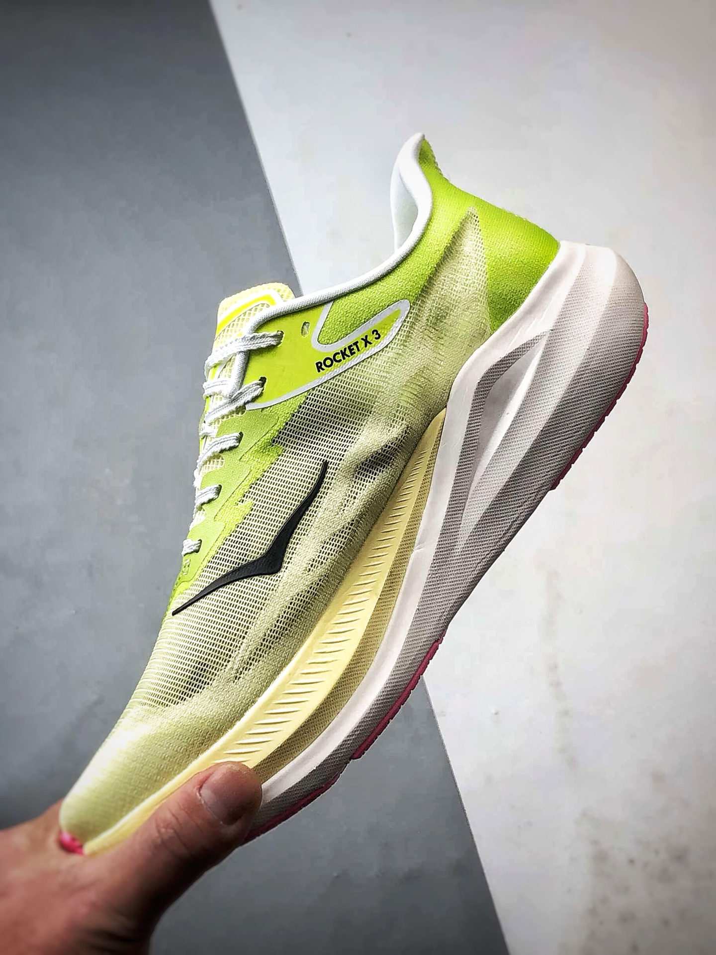 Hoka One One Rocket X 3 黄绿色 火箭系列3代碳板舒适运动跑步鞋 1168724-SNLG-Top High Quatity Cheap Sneakers Fashion Clothing Clothes Bags handbags Shoes of all Brand wholesale With The best Quality And Beautiful Price from China Factory Chinese suppliers wholesaler seller Hoka One One Rocket X 3 黄绿色 火箭系列3代碳板舒适运动跑步鞋 1168724-SNLG
