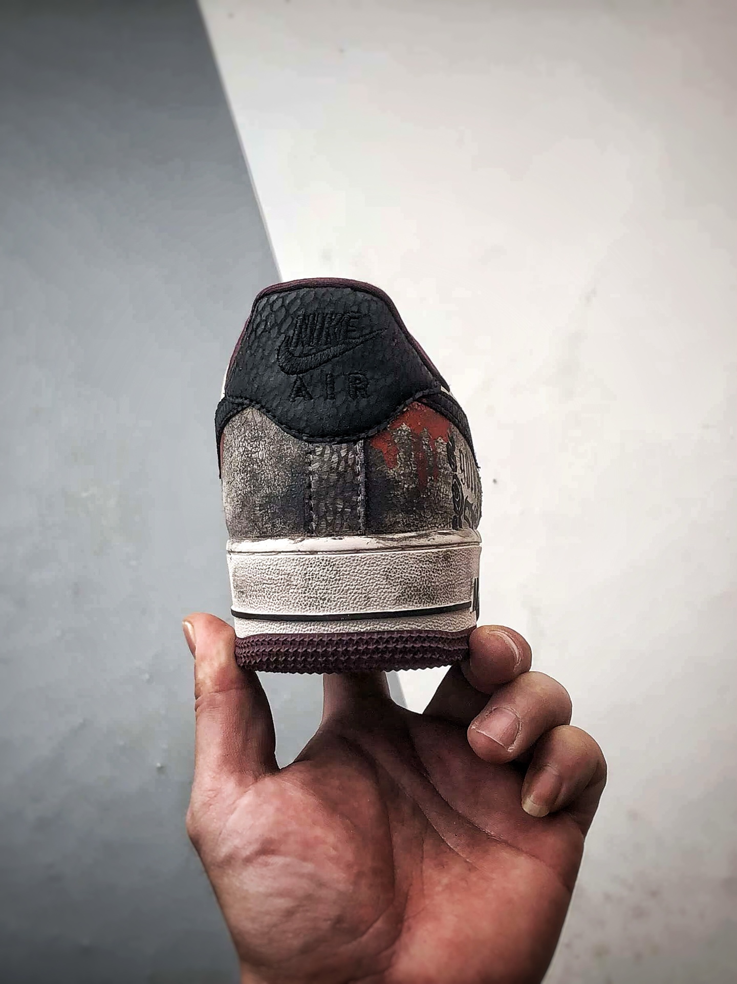 280 Air Force 1 '07 Low 哥特血痕涂鸦 XL2132-888