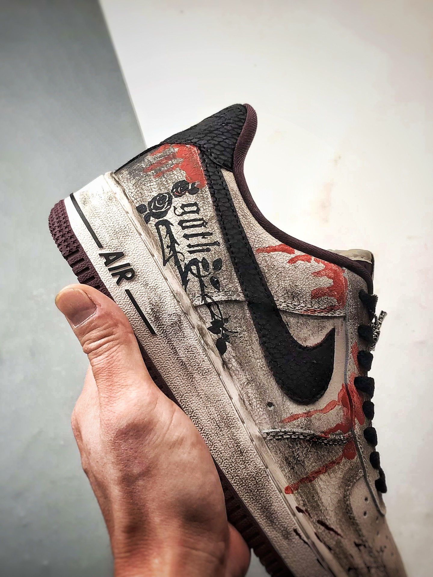 280 Air Force 1 '07 Low 哥特血痕涂鸦 XL2132-888