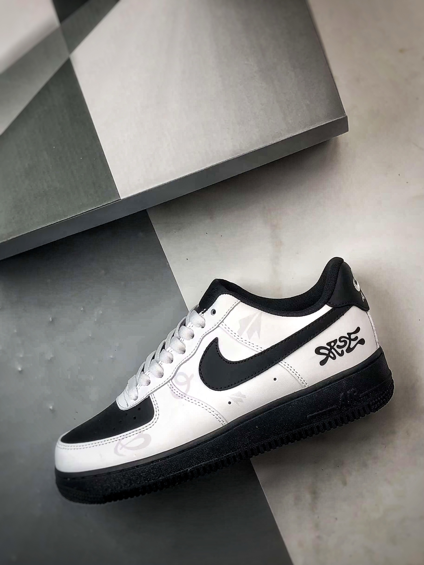 280 定制球鞋 Air Force 1 Low 城市烙印 黑白撞色 经典休闲运动板鞋 ZH0316-153