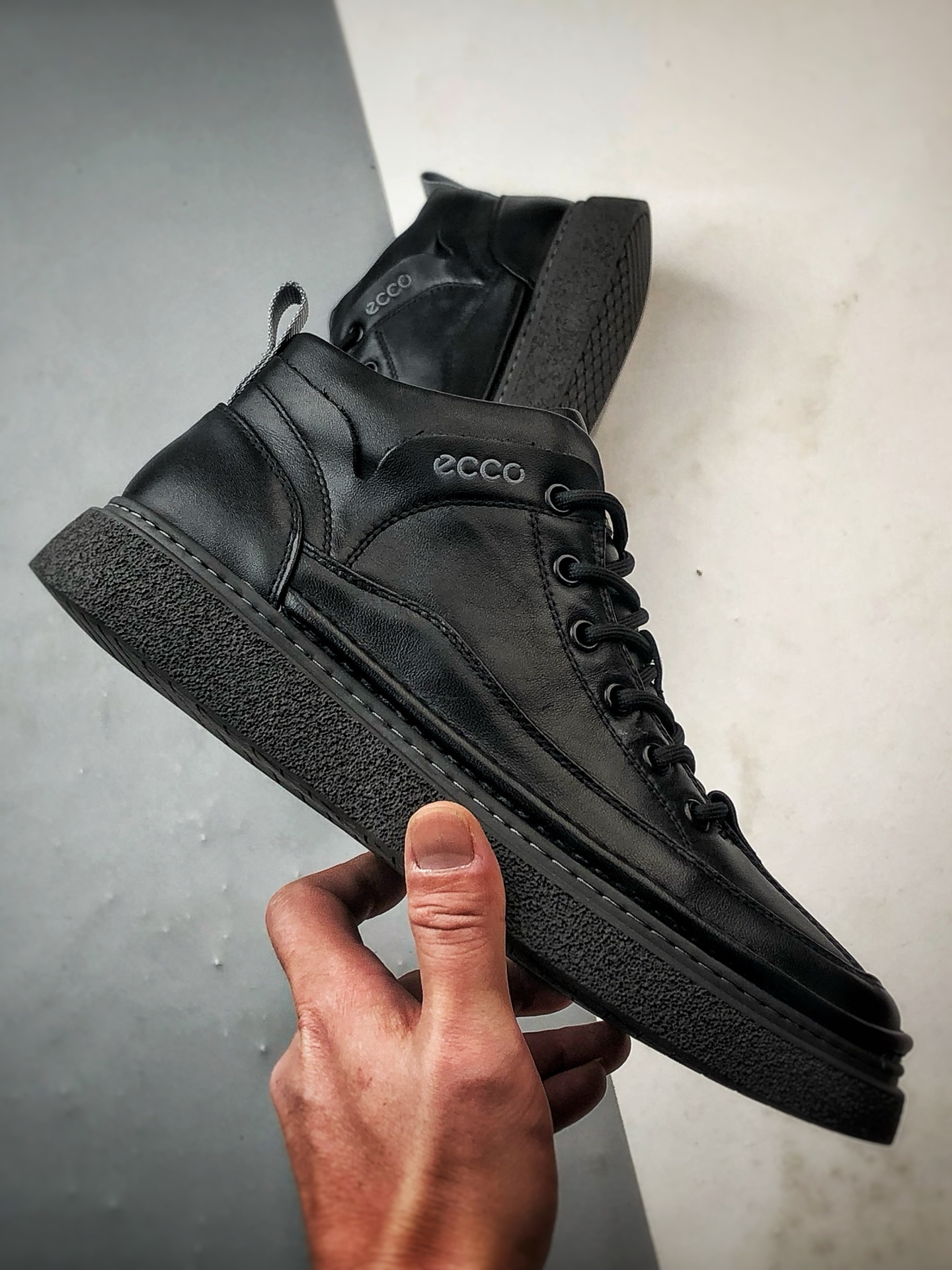 320 Ecco/爱步 城市休闲系列 百搭潮酷中高帮休闲舒适板鞋 966358-Chinese UA Cheap High Quatity Brand Clothes Bags handbags Sneakers wholesale wholesaler seller from China Factory suppliers Fashion Clothing Shoes best Quality Beautiful Price 320 Ecco/爱步 城市休闲系列 百搭潮酷中高帮休闲舒适板鞋 966358