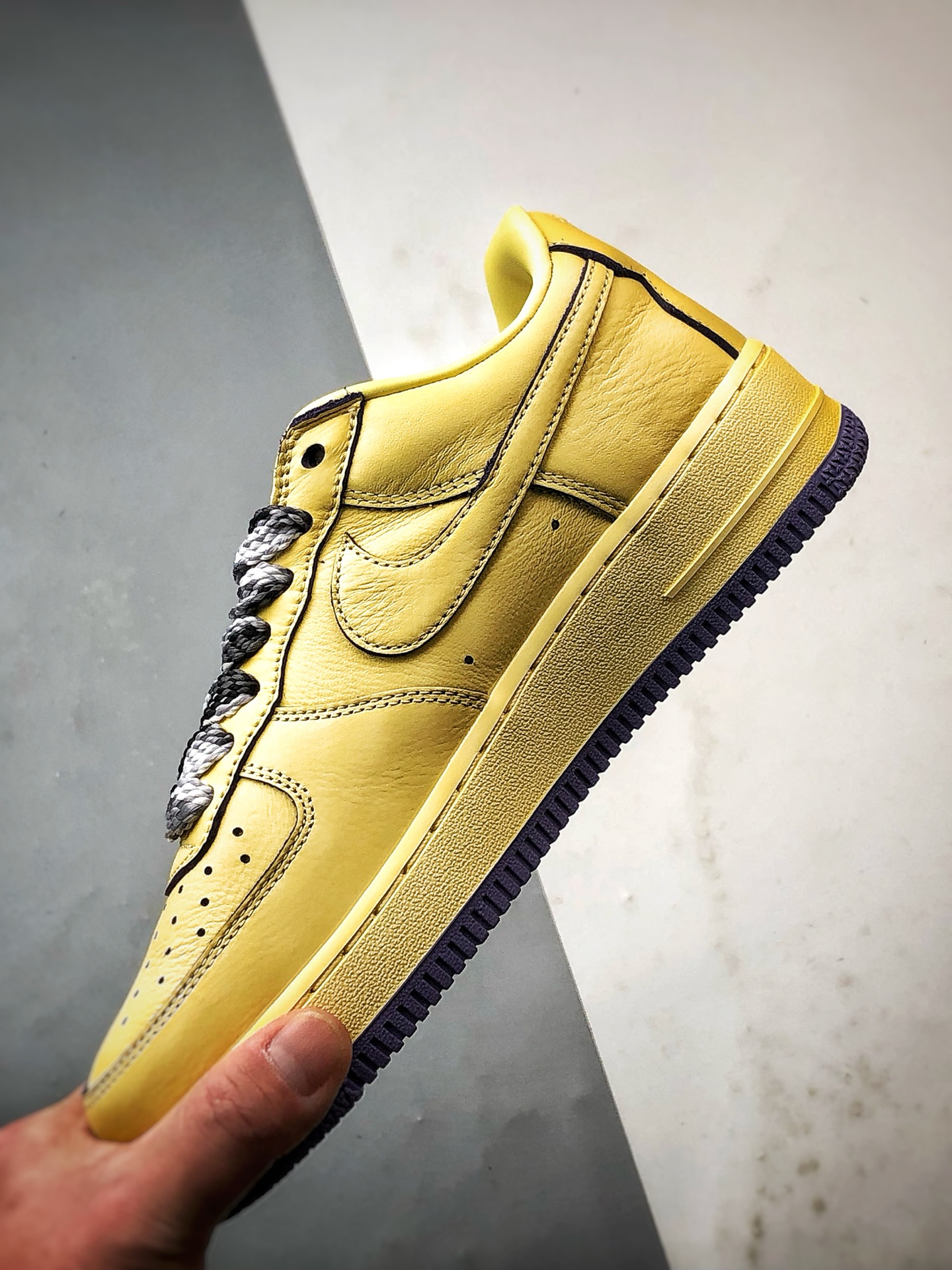 300 Air Force 1 Kobe Bryant 黄色 HV9408-700-Chinese UA Cheap High Quatity Brand Clothes Bags handbags Sneakers wholesale wholesaler seller from China Factory suppliers Fashion Clothing Shoes best Quality Beautiful Price 300 Air Force 1 Kobe Bryant 黄色 HV9408-700