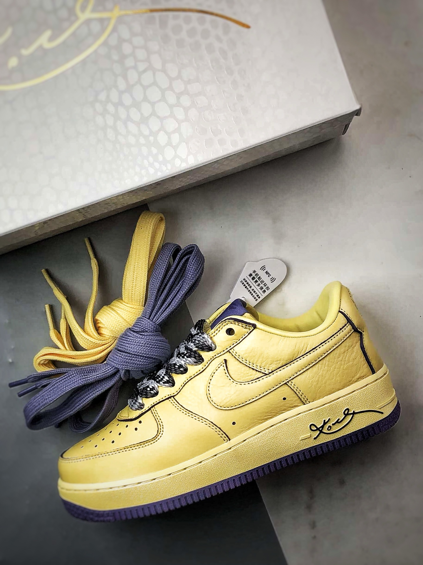 300 Air Force 1 Kobe Bryant 黄色 HV9408-700-Chinese UA Cheap High Quatity Brand Clothes Bags handbags Sneakers wholesale wholesaler seller from China Factory suppliers Fashion Clothing Shoes best Quality Beautiful Price 300 Air Force 1 Kobe Bryant 黄色 HV9408-700