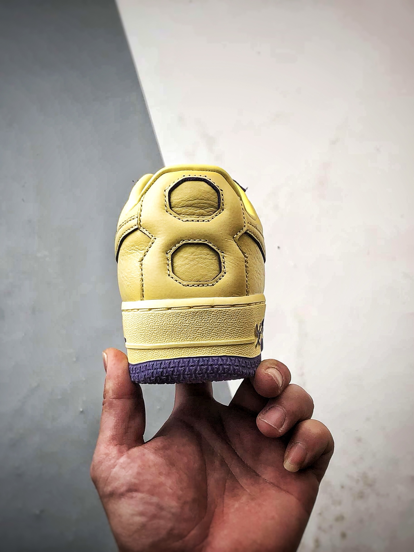 300 Air Force 1 Kobe Bryant 黄色 HV9408-700-Chinese UA Cheap High Quatity Brand Clothes Bags handbags Sneakers wholesale wholesaler seller from China Factory suppliers Fashion Clothing Shoes best Quality Beautiful Price 300 Air Force 1 Kobe Bryant 黄色 HV9408-700