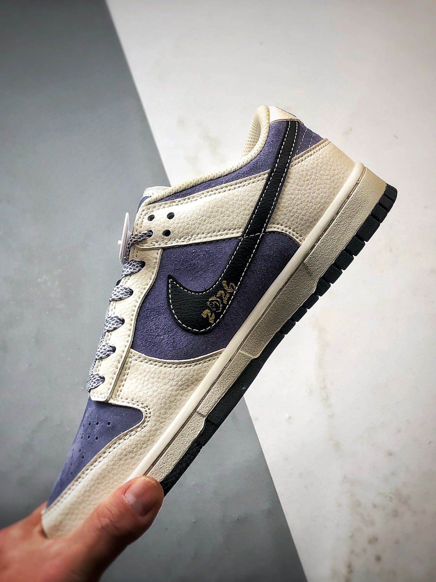 NK Dunk Low Retro ”DIY高端定制” Sup马年限定米黑紫 低帮休闲运动板鞋 DN3168-015-Top High Quatity Cheap Sneakers Fashion Clothing Clothes Bags handbags Shoes of all Brand wholesale With The best Quality And Beautiful Price from China Factory Chinese suppliers wholesaler seller NK Dunk Low Retro ”DIY高端定制” Sup马年限定米黑紫 低帮休闲运动板鞋 DN3168-015