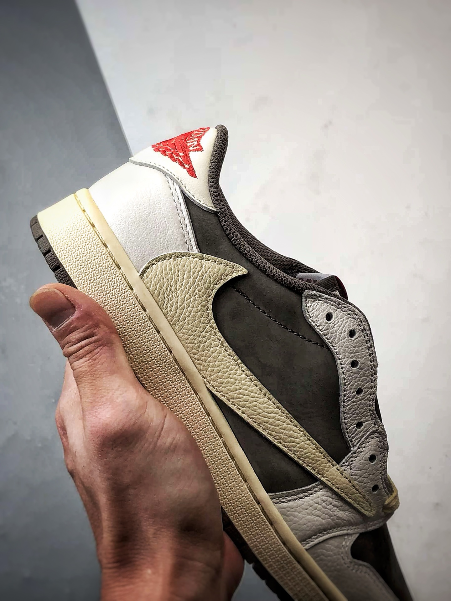 300 Travis Scott x Air Jordan 1 Low 反转摩卡白棕倒钩 DM7866-162-Chinese UA Cheap High Quatity Brand Clothes Bags handbags Sneakers wholesale wholesaler seller from China Factory suppliers Fashion Clothing Shoes best Quality Beautiful Price 300 Travis Scott x Air Jordan 1 Low 反转摩卡白棕倒钩 DM7866-162