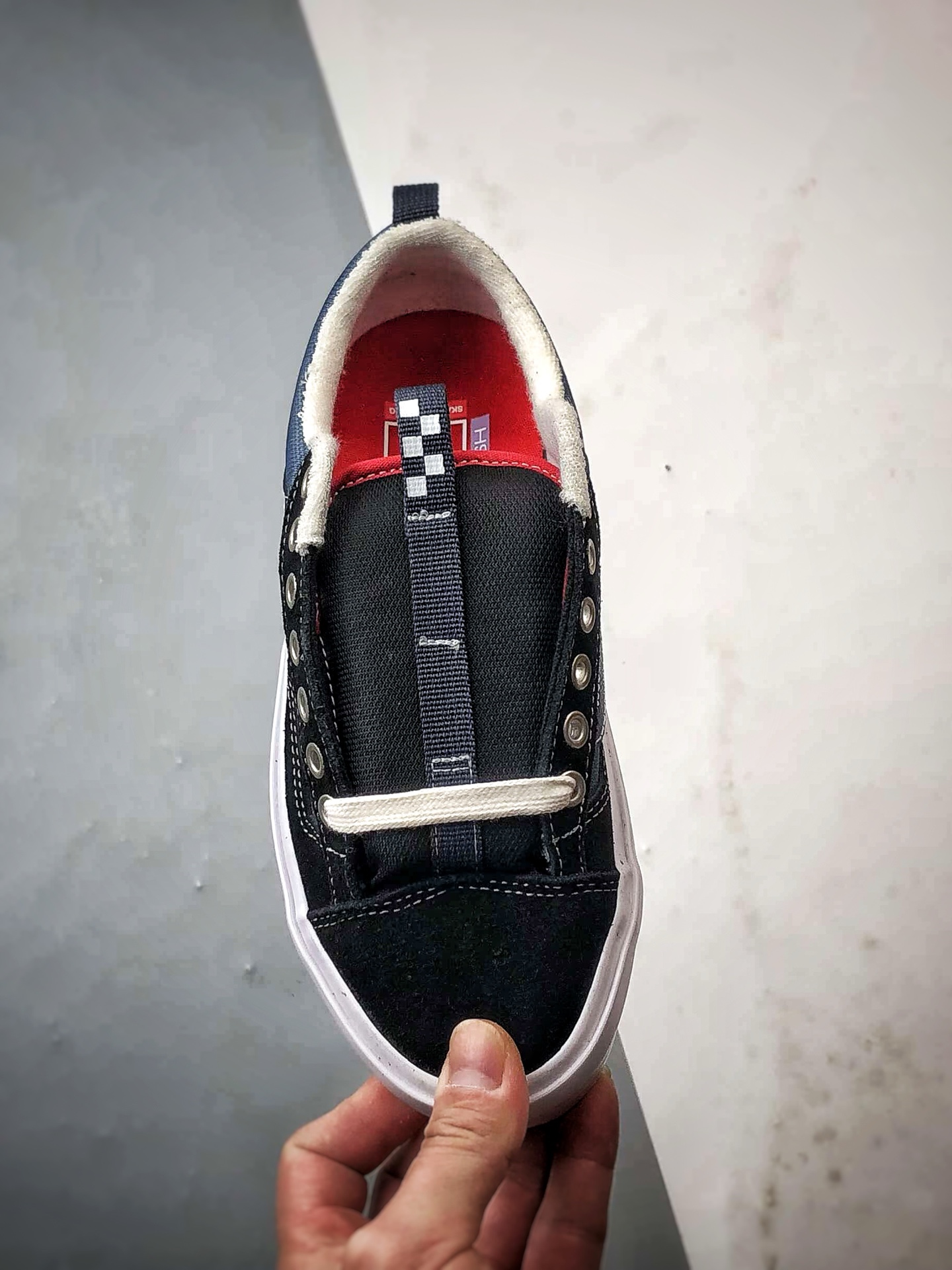 140 Vans Skate Old Skool 36 蓝黑 同步 低帮经典舒适滑板鞋 VN000D5RHT3-Chinese UA Cheap High Quatity Brand Clothes Bags handbags Sneakers wholesale wholesaler seller from China Factory suppliers Fashion Clothing Shoes best Quality Beautiful Price 140 Vans Skate Old Skool 36 蓝黑 同步 低帮经典舒适滑板鞋 VN000D5RHT3