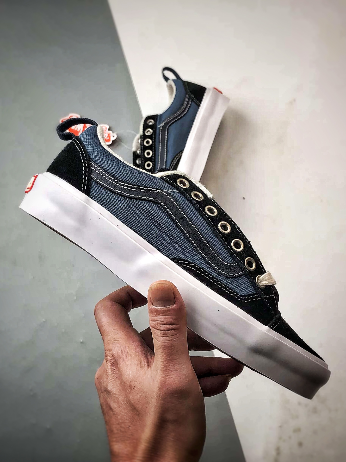 140 Vans Skate Old Skool 36 蓝黑 同步 低帮经典舒适滑板鞋 VN000D5RHT3-Chinese UA Cheap High Quatity Brand Clothes Bags handbags Sneakers wholesale wholesaler seller from China Factory suppliers Fashion Clothing Shoes best Quality Beautiful Price 140 Vans Skate Old Skool 36 蓝黑 同步 低帮经典舒适滑板鞋 VN000D5RHT3