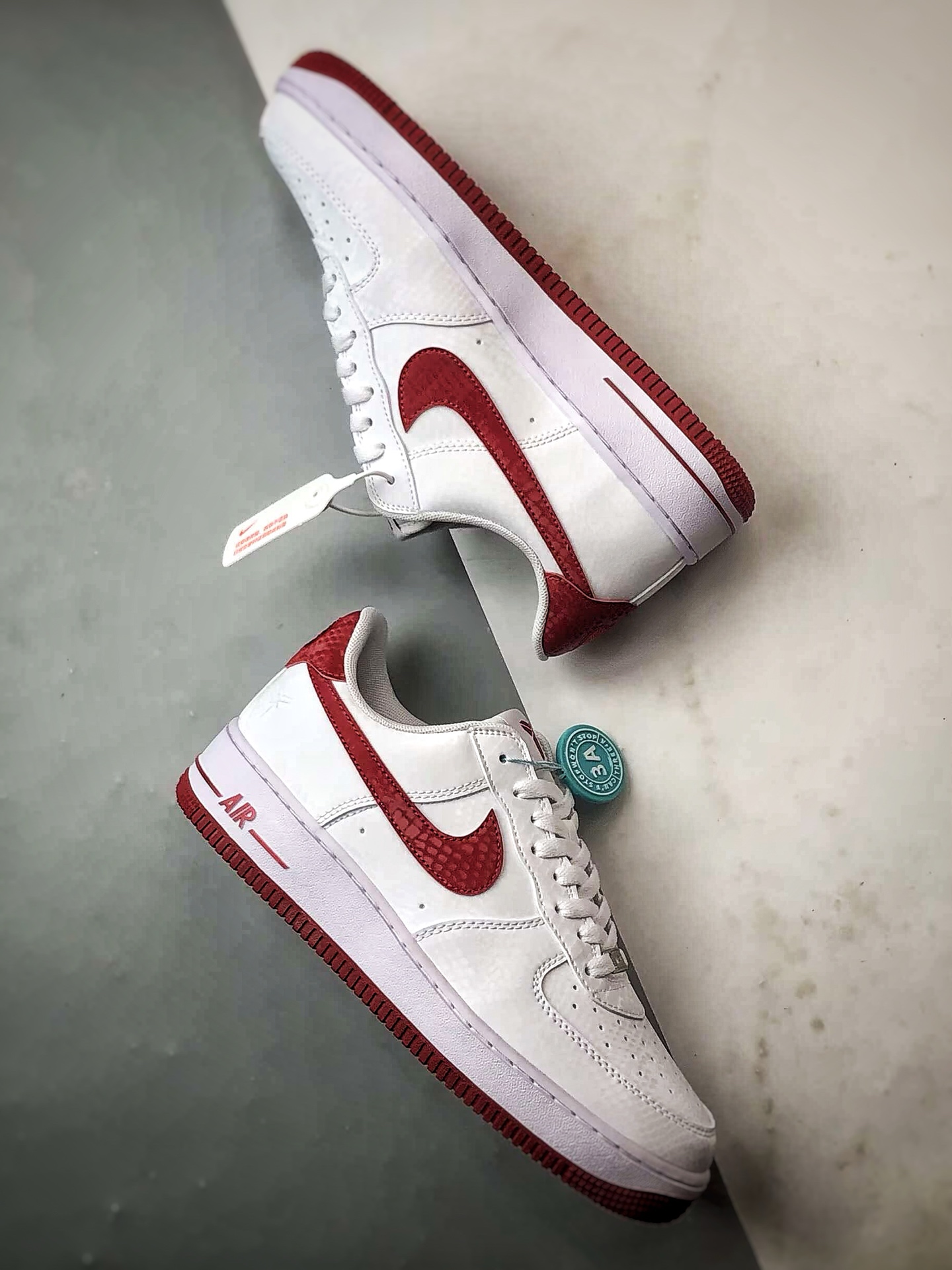 220 Kobe Bryant x Air Force 1 Low 白红 IB0018-101-Chinese UA Cheap High Quatity Brand Clothes Bags handbags Sneakers wholesale wholesaler seller from China Factory suppliers Fashion Clothing Shoes best Quality Beautiful Price 220 Kobe Bryant x Air Force 1 Low 白红 IB0018-101