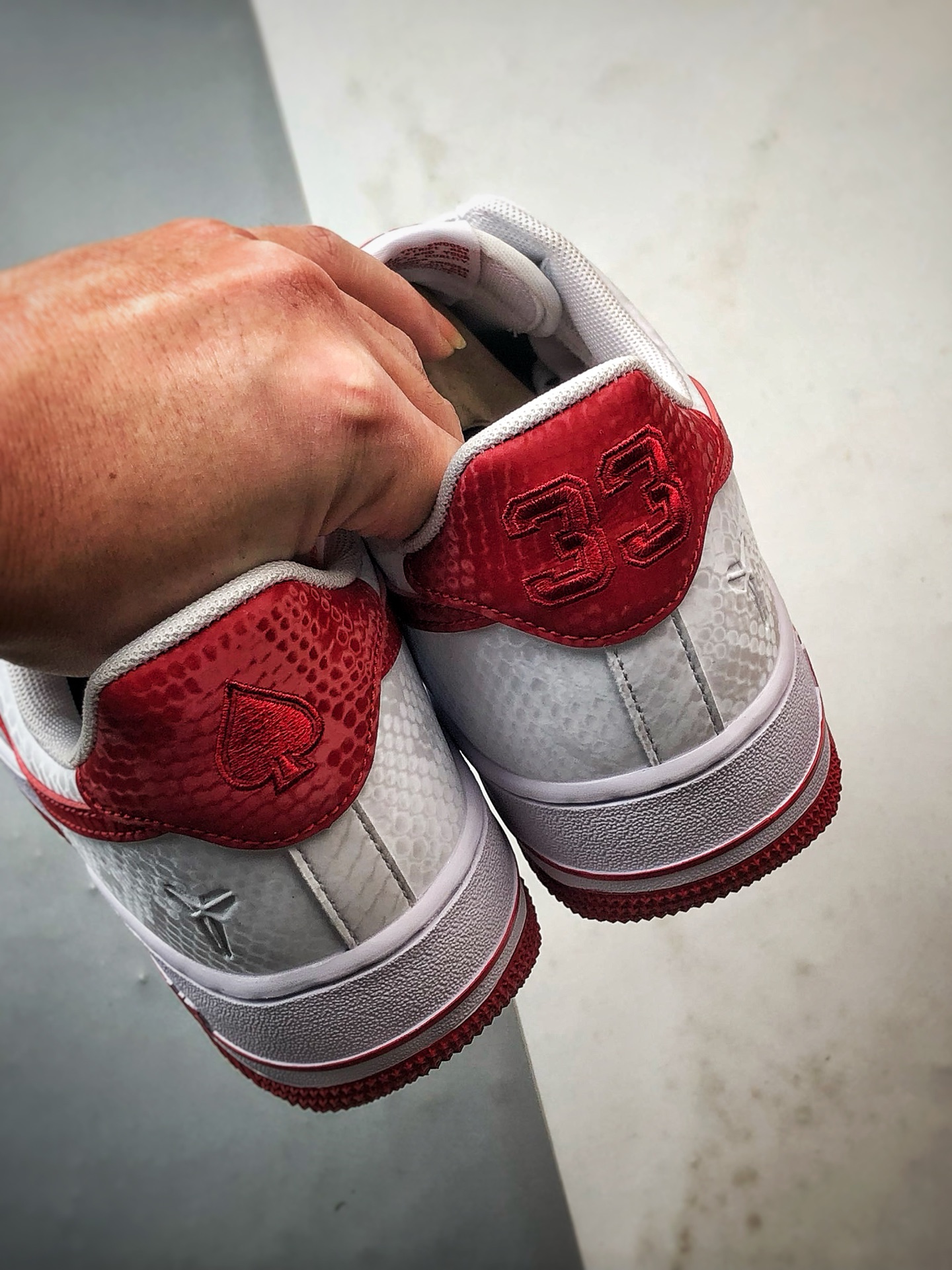 220 Kobe Bryant x Air Force 1 Low 白红 IB0018-101-Chinese UA Cheap High Quatity Brand Clothes Bags handbags Sneakers wholesale wholesaler seller from China Factory suppliers Fashion Clothing Shoes best Quality Beautiful Price 220 Kobe Bryant x Air Force 1 Low 白红 IB0018-101