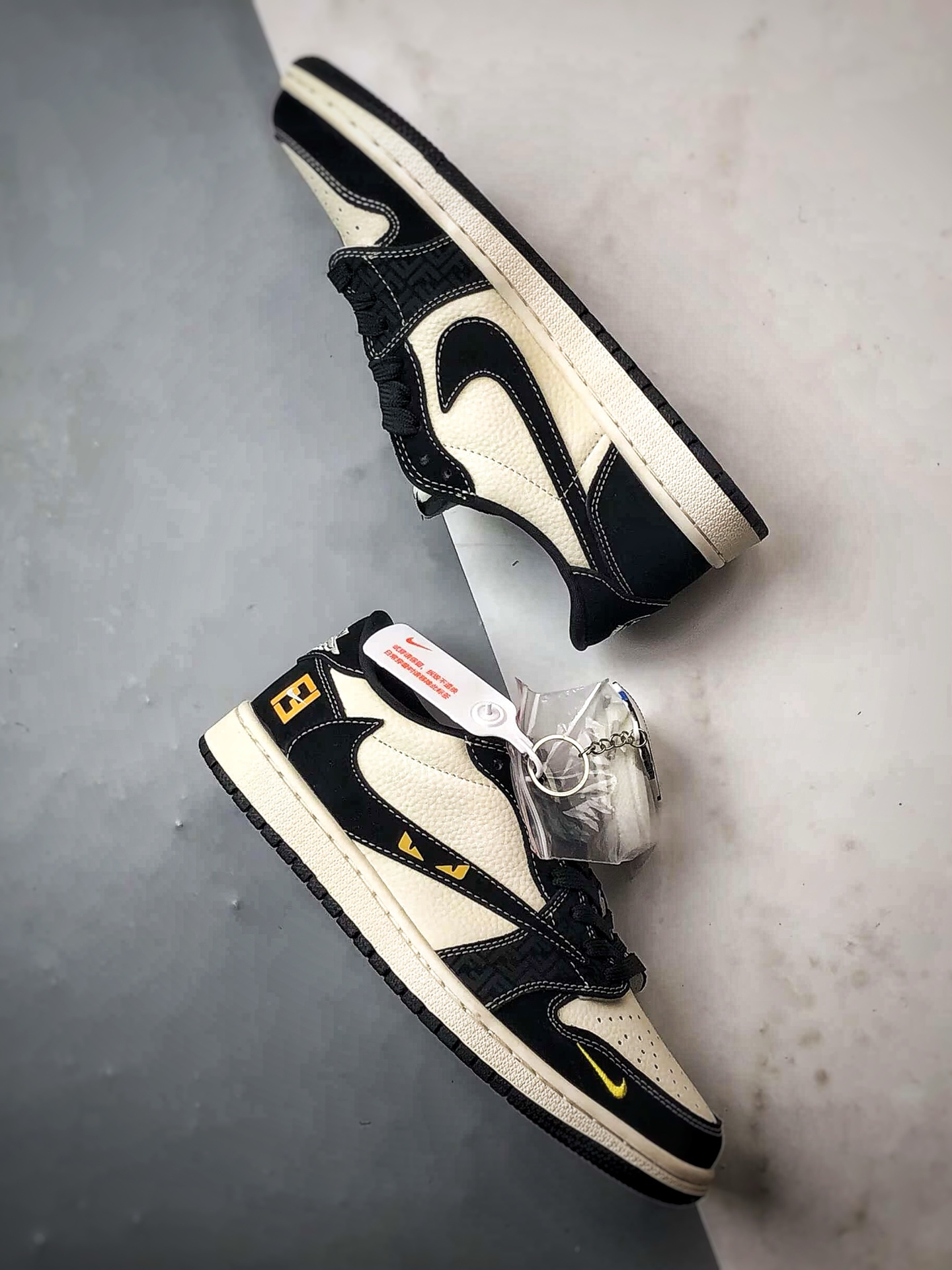 290 Air Jordan 1 Low ”高端定制” 芬迪米白黑倒钩 DD7866-110