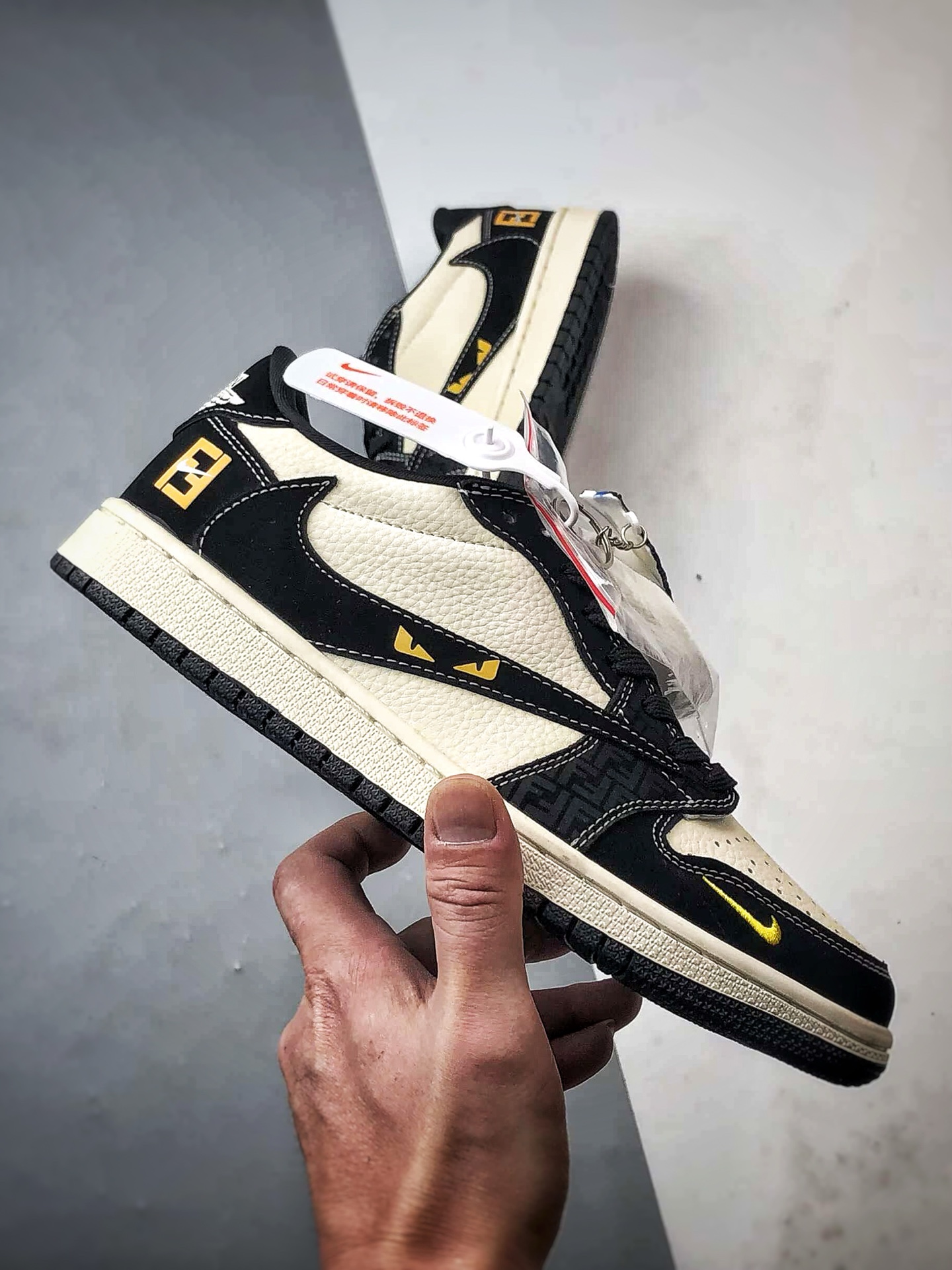 290 Air Jordan 1 Low ”高端定制” 芬迪米白黑倒钩 DD7866-110
