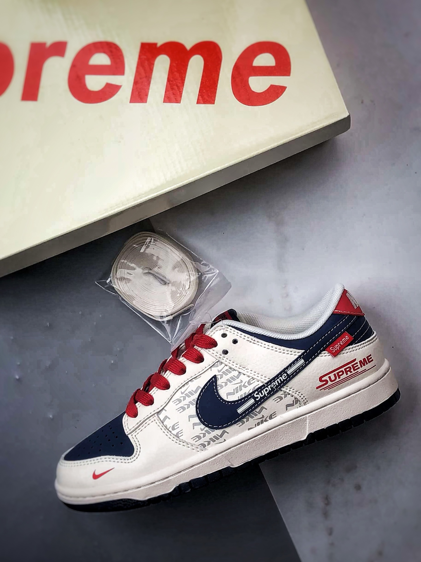 290 NK Dunk Low Retro ”DIY高端定制” Sup米蓝红 低帮休闲运动板鞋 XD1588-241