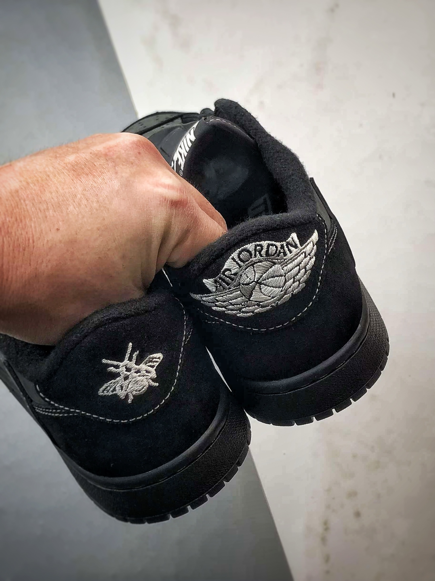 300 Travis Scott x Air Jordan 1 Low 黑武士倒钩 DM7866-001-Chinese UA Cheap High Quatity Brand Clothes Bags handbags Sneakers wholesale wholesaler seller from China Factory suppliers Fashion Clothing Shoes best Quality Beautiful Price 300 Travis Scott x Air Jordan 1 Low 黑武士倒钩 DM7866-001