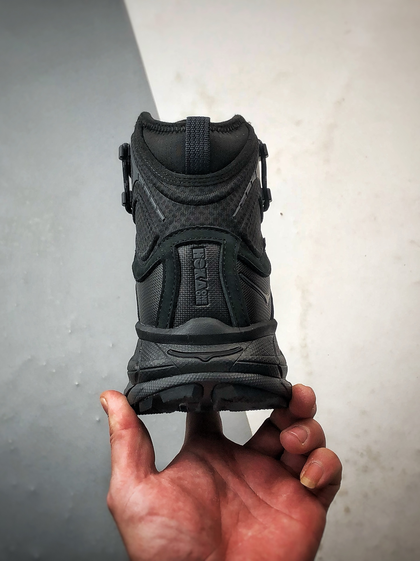 470 Hoka One One Tor Uitra High 黑色 托亚潮流户外高帮越野登山功能鞋 1129958-BBLC-Chinese UA Cheap High Quatity Brand Clothes Bags handbags Sneakers wholesale wholesaler seller from China Factory suppliers Fashion Clothing Shoes best Quality Beautiful Price 470 Hoka One One Tor Uitra High 黑色 托亚潮流户外高帮越野登山功能鞋 1129958-BBLC
