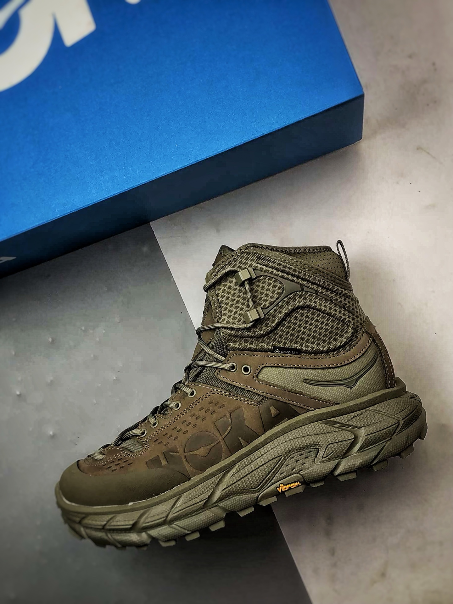 470 Hoka One One Tor Uitra High 棕绿 托亚潮流户外高帮越野登山功能鞋 1129958-BOIG-Chinese UA Cheap High Quatity Brand Clothes Bags handbags Sneakers wholesale wholesaler seller from China Factory suppliers Fashion Clothing Shoes best Quality Beautiful Price 470 Hoka One One Tor Uitra High 棕绿 托亚潮流户外高帮越野登山功能鞋 1129958-BOIG