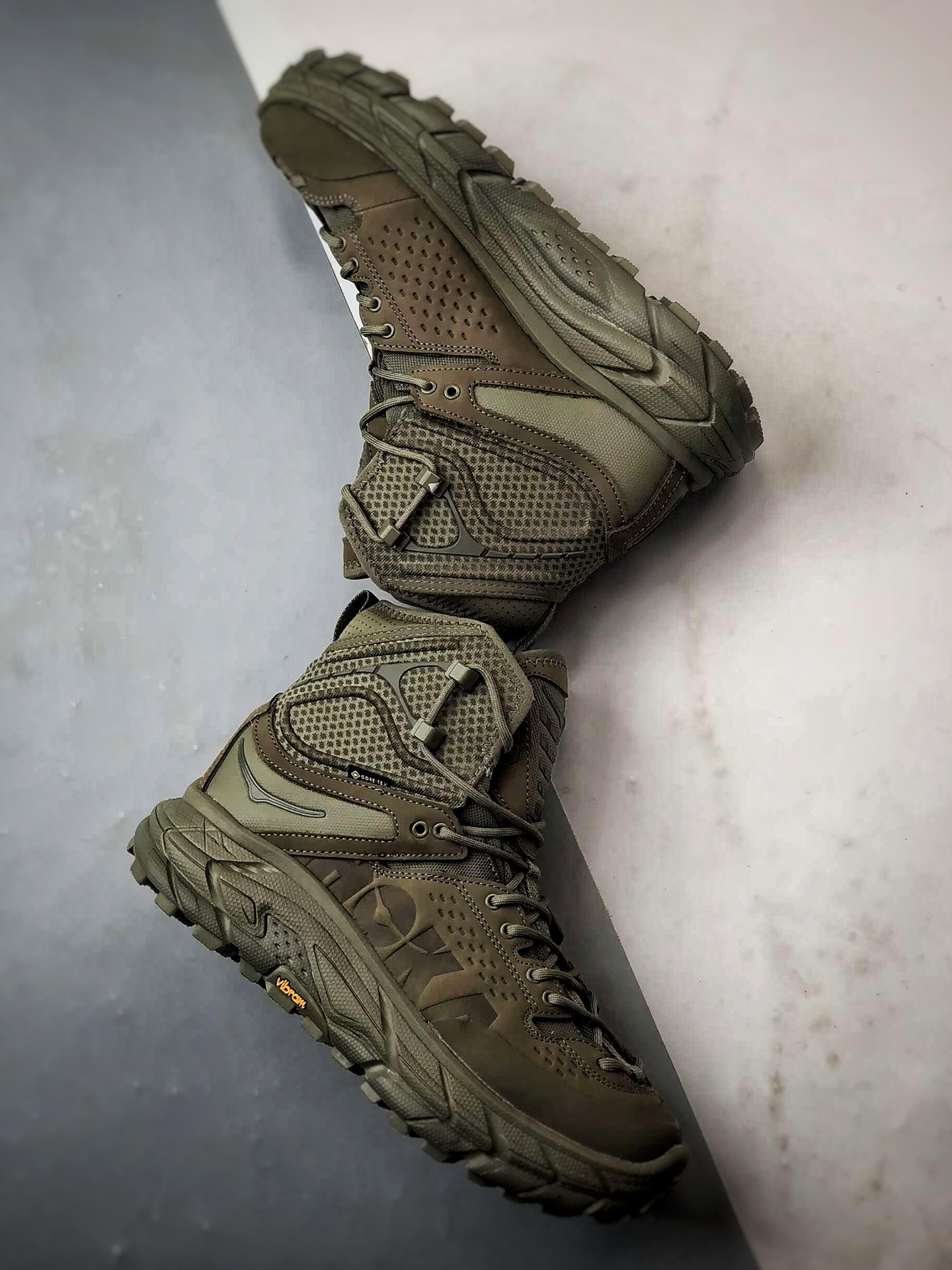 470 Hoka One One Tor Uitra High 棕绿 托亚潮流户外高帮越野登山功能鞋 1129958-BOIG-Chinese UA Cheap High Quatity Brand Clothes Bags handbags Sneakers wholesale wholesaler seller from China Factory suppliers Fashion Clothing Shoes best Quality Beautiful Price 470 Hoka One One Tor Uitra High 棕绿 托亚潮流户外高帮越野登山功能鞋 1129958-BOIG