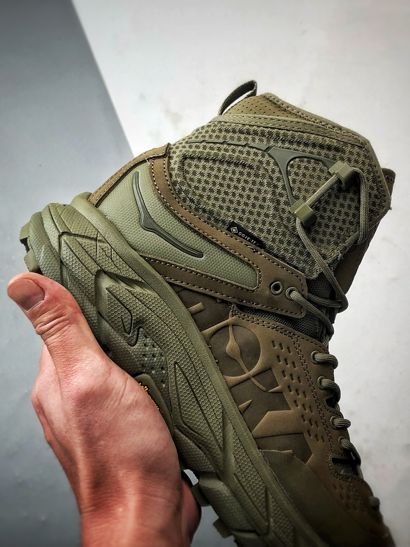 470 Hoka One One Tor Uitra High 棕绿 托亚潮流户外高帮越野登山功能鞋 1129958-BOIG-Chinese UA Cheap High Quatity Brand Clothes Bags handbags Sneakers wholesale wholesaler seller from China Factory suppliers Fashion Clothing Shoes best Quality Beautiful Price 470 Hoka One One Tor Uitra High 棕绿 托亚潮流户外高帮越野登山功能鞋 1129958-BOIG