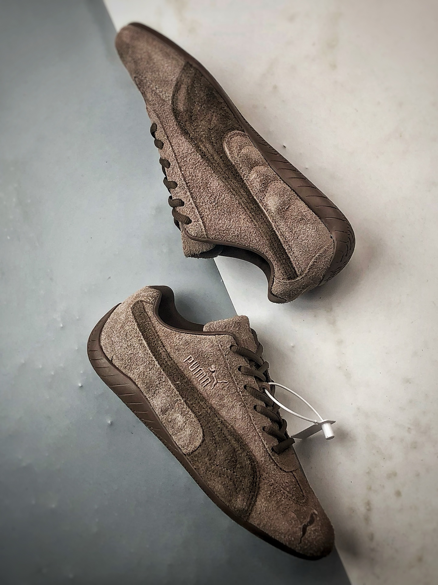 170 Journal Standard x Puma Speedcet 深灰棕 彪马薄底德迅复古运动休闲赛车跑鞋 406828-01-Chinese UA Cheap High Quatity Brand Clothes Bags handbags Sneakers wholesale wholesaler seller from China Factory suppliers Fashion Clothing Shoes best Quality Beautiful Price 170 Journal Standard x Puma Speedcet 深灰棕 彪马薄底德迅复古运动休闲赛车跑鞋 406828-01