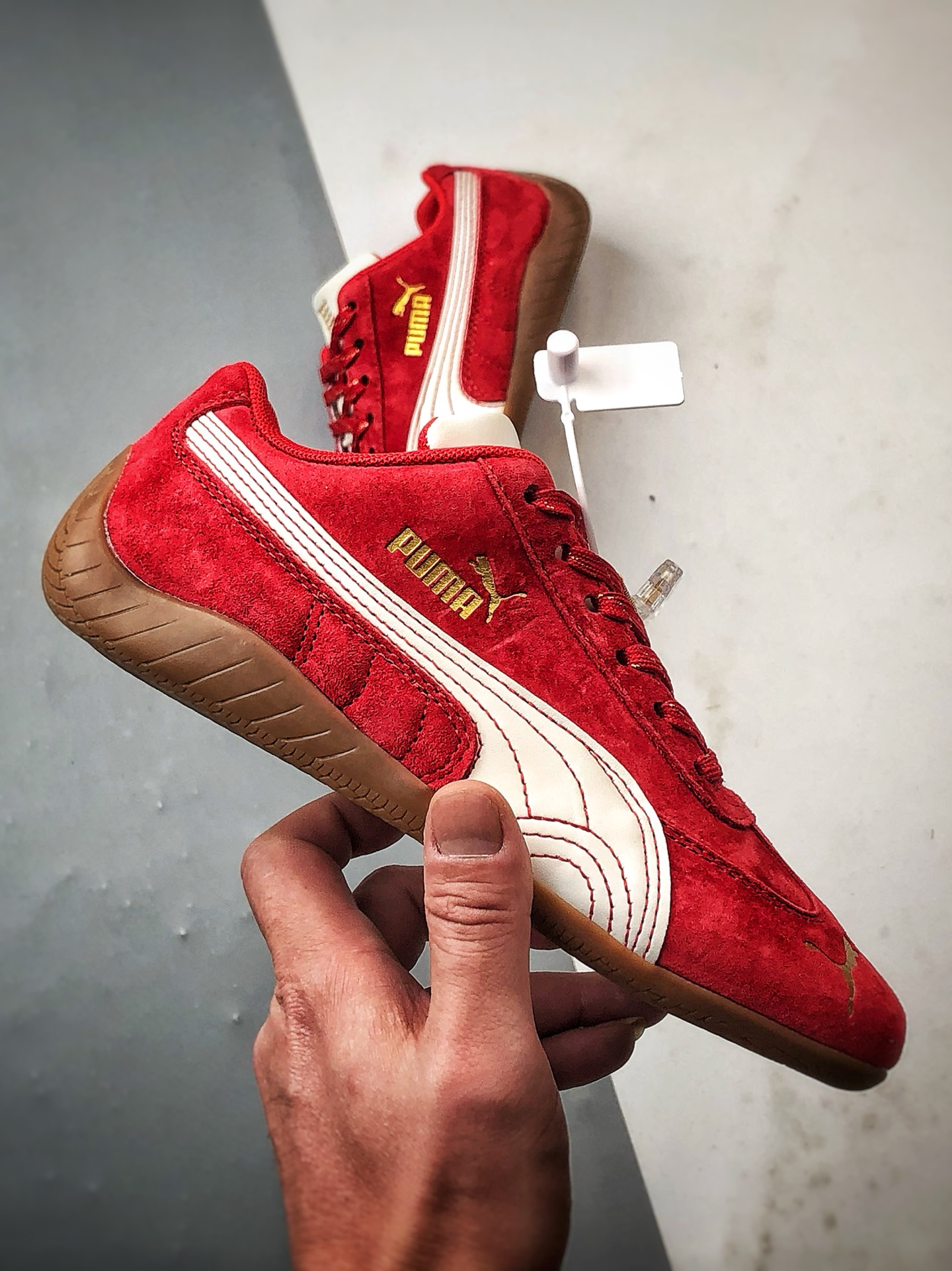 180 Puma Speedcet CNY 马年红白金 彪马薄底德迅复古运动休闲赛车跑鞋 408848-01-Chinese UA Cheap High Quatity Brand Clothes Bags handbags Sneakers wholesale wholesaler seller from China Factory suppliers Fashion Clothing Shoes best Quality Beautiful Price 180 Puma Speedcet CNY 马年红白金 彪马薄底德迅复古运动休闲赛车跑鞋 408848-01
