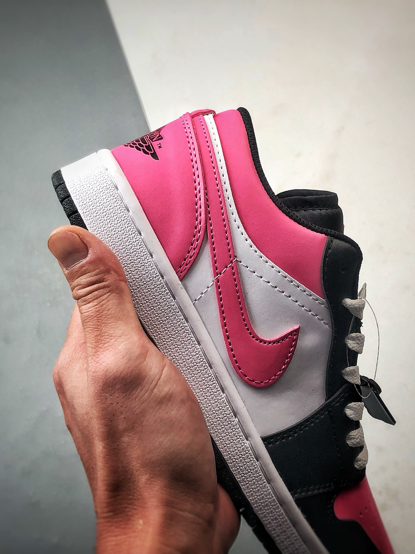 220 Air Jordan 1 Low 樱花粉 554723-106-Chinese UA Cheap High Quatity Brand Clothes Bags handbags Sneakers wholesale wholesaler seller from China Factory suppliers Fashion Clothing Shoes best Quality Beautiful Price 220 Air Jordan 1 Low 樱花粉 554723-106