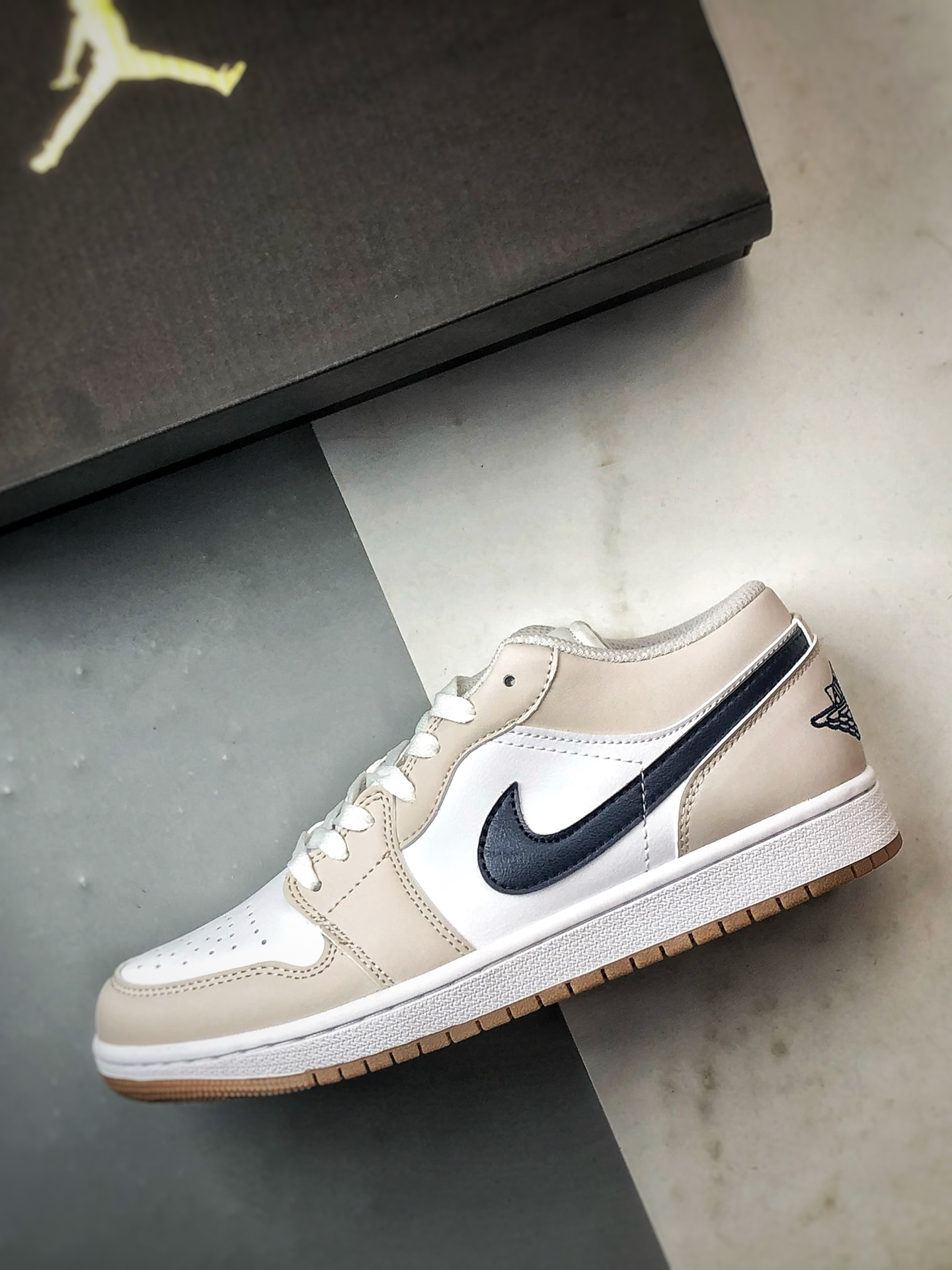 220 Air Jordan 1 Low 灰白蓝 553558-146