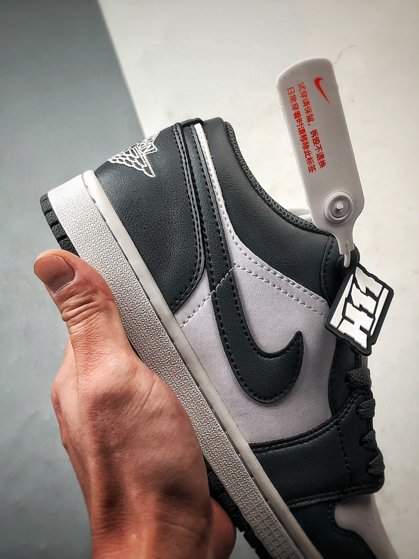 220 Air Jordan 1 Low 深灰白 553558-044