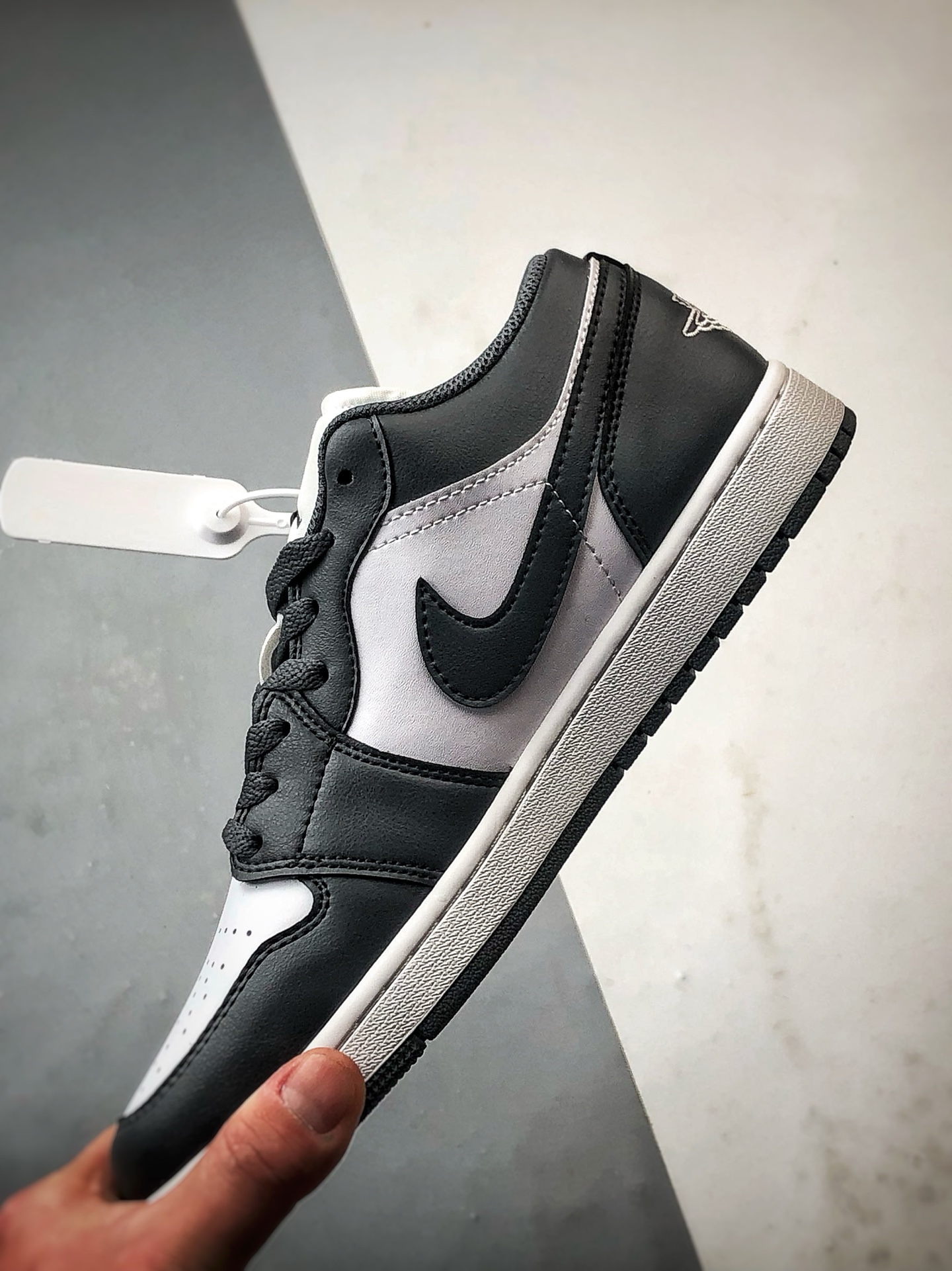 220 Air Jordan 1 Low 深灰白 553558-044