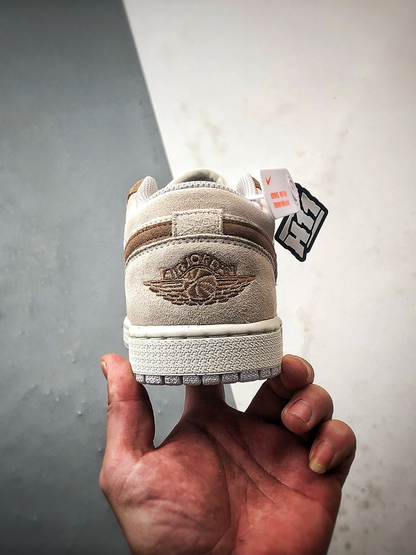 220 Air Jordan 1 Low 米棕色 HF1567-200-Chinese UA Cheap High Quatity Brand Clothes Bags handbags Sneakers wholesale wholesaler seller from China Factory suppliers Fashion Clothing Shoes best Quality Beautiful Price 220 Air Jordan 1 Low 米棕色 HF1567-200