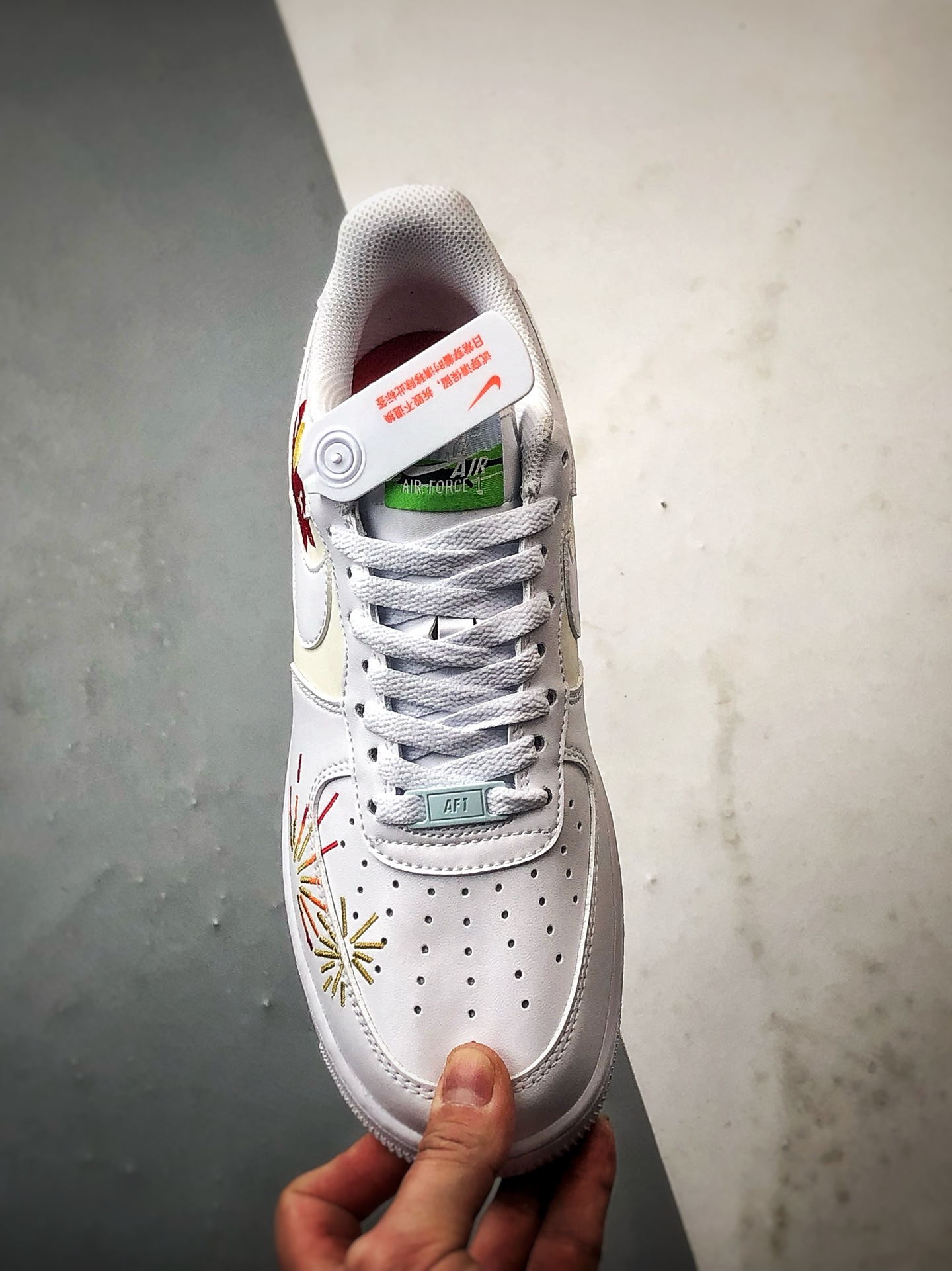 230 Air Force 1 '07 Low 马年烟花刺绣白色 IQ1133-111-Chinese UA Cheap High Quatity Brand Clothes Bags handbags Sneakers wholesale wholesaler seller from China Factory suppliers Fashion Clothing Shoes best Quality Beautiful Price 230 Air Force 1 '07 Low 马年烟花刺绣白色 IQ1133-111