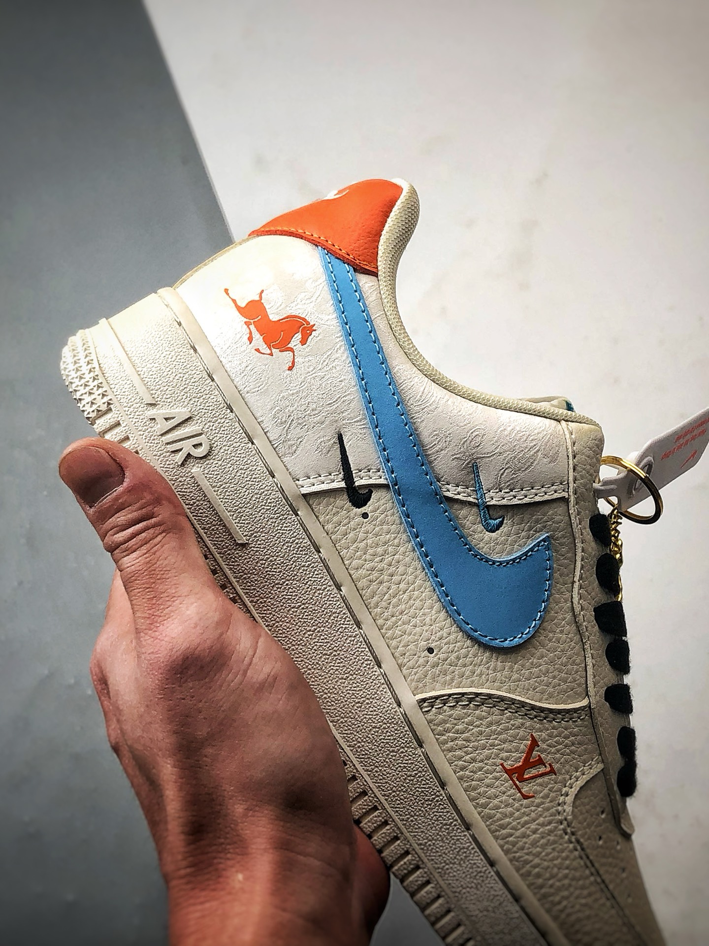 280 Air Force 1 '07 Low 马年限定米蓝橙 FV3694-100-Chinese UA Cheap High Quatity Brand Clothes Bags handbags Sneakers wholesale wholesaler seller from China Factory suppliers Fashion Clothing Shoes best Quality Beautiful Price 280 Air Force 1 '07 Low 马年限定米蓝橙 FV3694-100