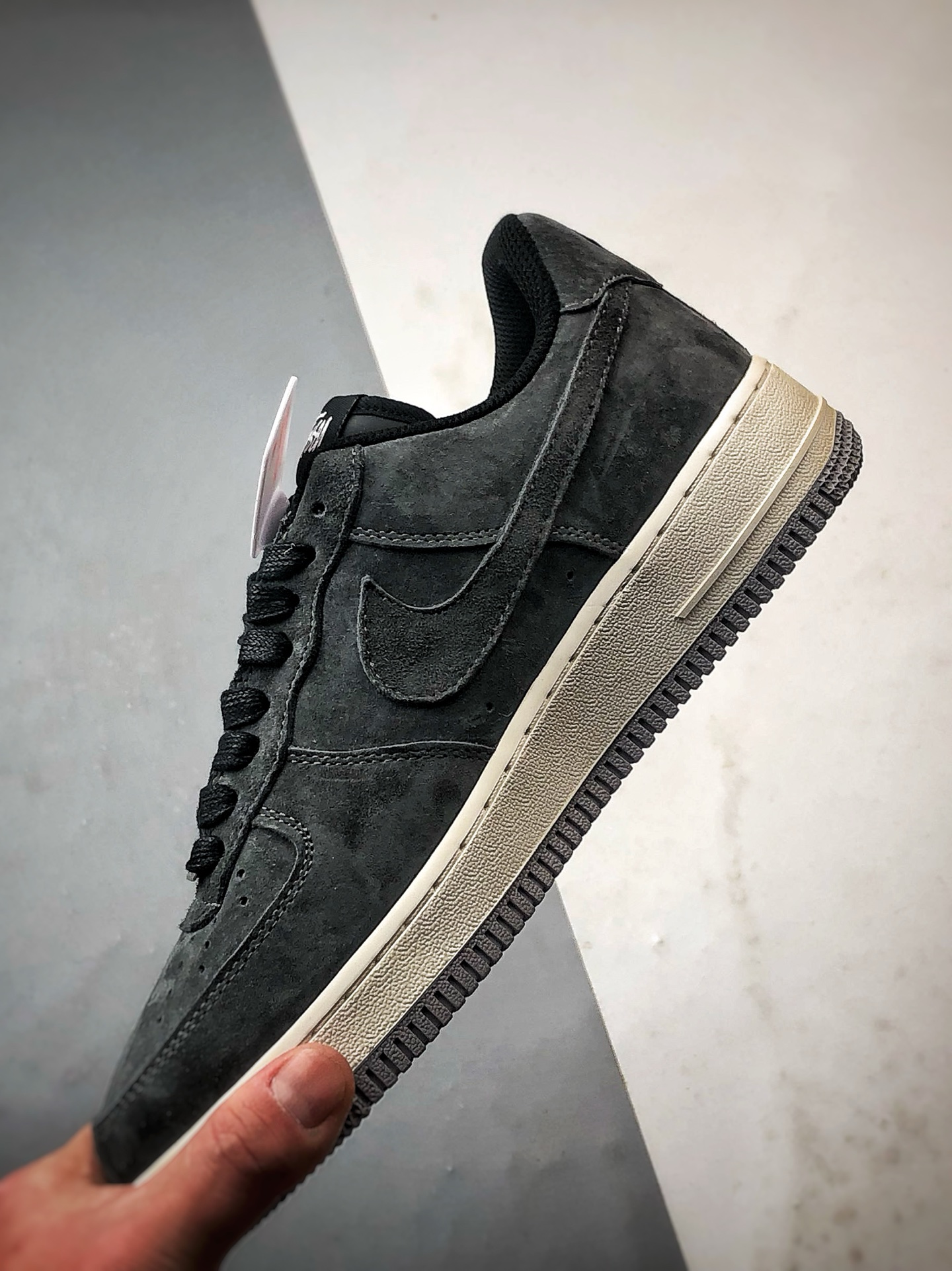 280 Stussy x Air Force 1 Low 猪八碳灰 DV5477-401