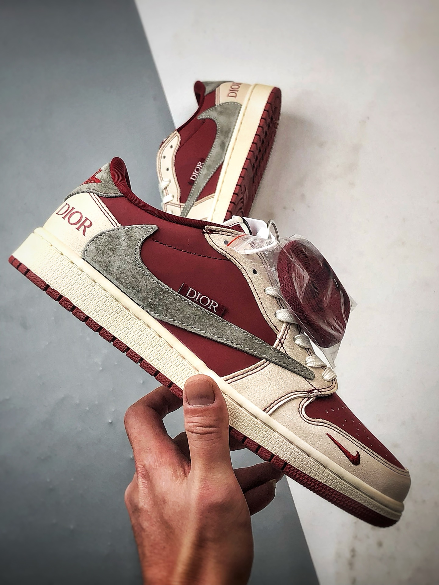 290 Air Jordan 1 Low ”高端定制” 迪奥米酒红灰倒钩 XS2025-082-Chinese UA Cheap High Quatity Brand Clothes Bags handbags Sneakers wholesale wholesaler seller from China Factory suppliers Fashion Clothing Shoes best Quality Beautiful Price 290 Air Jordan 1 Low ”高端定制” 迪奥米酒红灰倒钩 XS2025-082