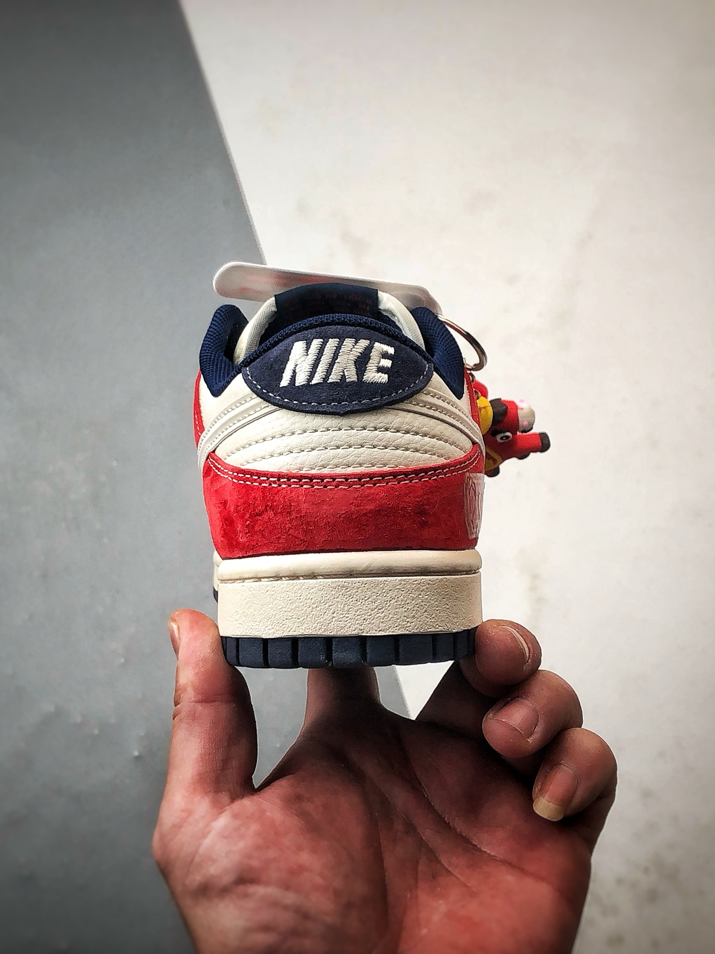 290 NK Dunk Low Retro ”DIY高端定制” 马年限定米白红蓝 低帮休闲运动板鞋 FC7688-209-Chinese UA Cheap High Quatity Brand Clothes Bags handbags Sneakers wholesale wholesaler seller from China Factory suppliers Fashion Clothing Shoes best Quality Beautiful Price 290 NK Dunk Low Retro ”DIY高端定制” 马年限定米白红蓝 低帮休闲运动板鞋 FC7688-209