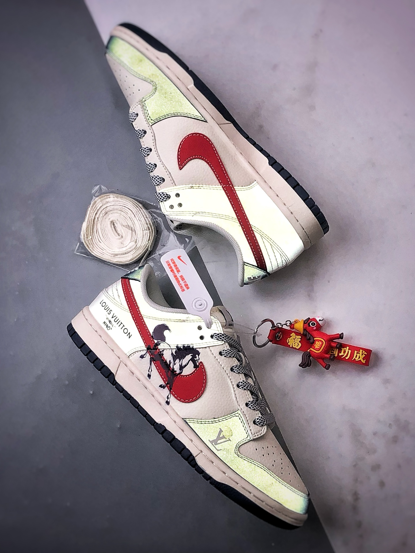 290 NK Dunk Low Retro ”DIY高端定制” LV马年涂鸦白蓝红 低帮休闲运动板鞋 JJ3508-563-Chinese UA Cheap High Quatity Brand Clothes Bags handbags Sneakers wholesale wholesaler seller from China Factory suppliers Fashion Clothing Shoes best Quality Beautiful Price 290 NK Dunk Low Retro ”DIY高端定制” LV马年涂鸦白蓝红 低帮休闲运动板鞋 JJ3508-563