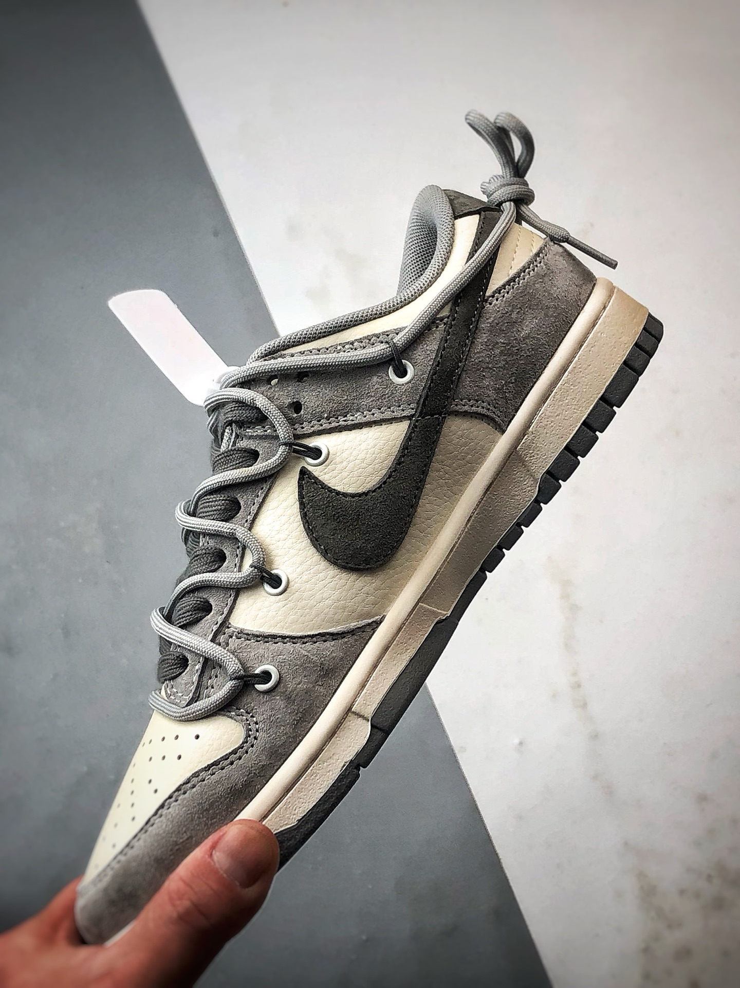 310 NK Dunk Low Retro ”DIY高端定制” 北面米白灰解构绑带 低帮休闲运动板鞋 JP2046-102-Chinese UA Cheap High Quatity Brand Clothes Bags handbags Sneakers wholesale wholesaler seller from China Factory suppliers Fashion Clothing Shoes best Quality Beautiful Price 310 NK Dunk Low Retro ”DIY高端定制” 北面米白灰解构绑带 低帮休闲运动板鞋 JP2046-102